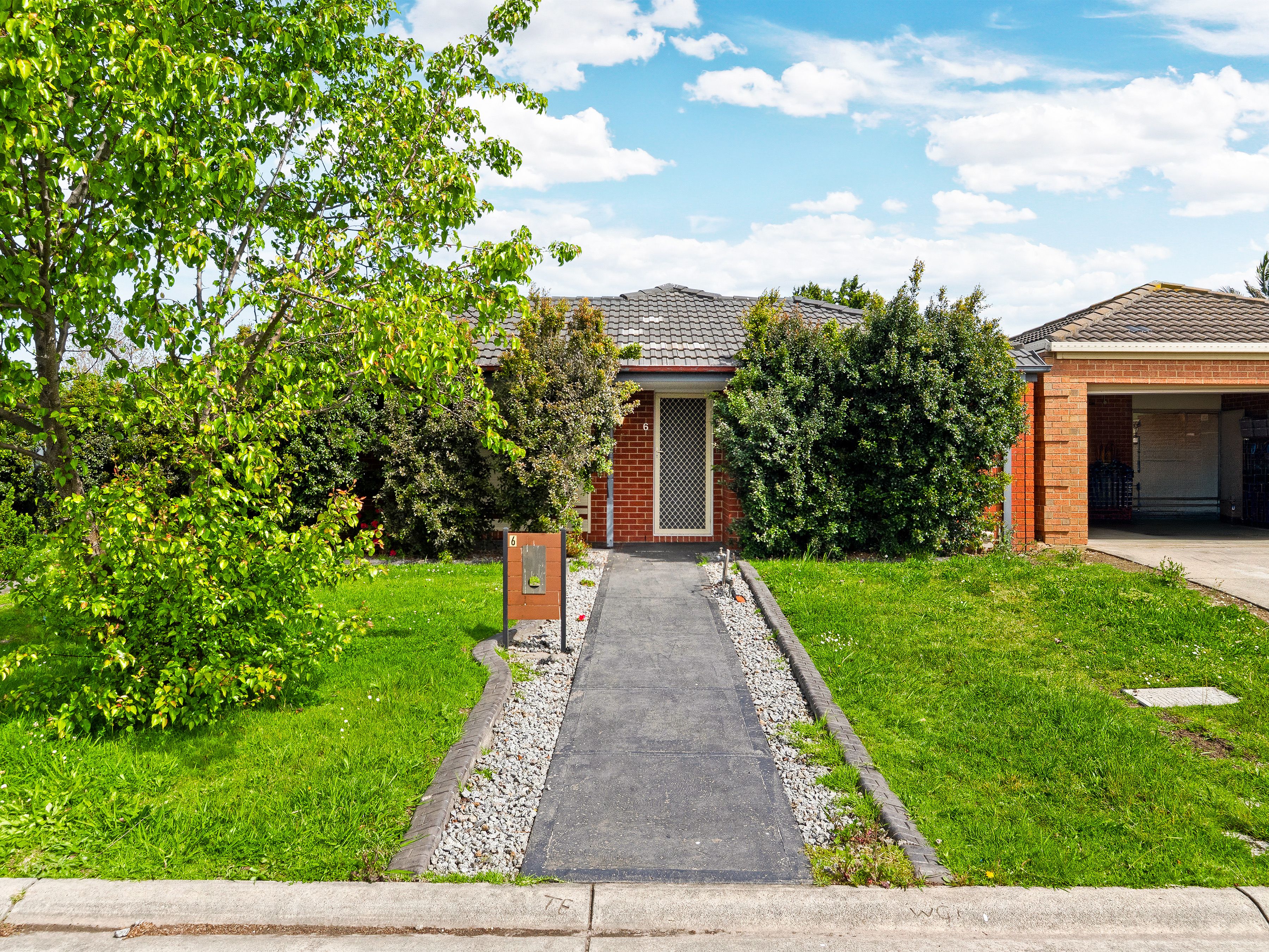 6 Gatwick Court — photo 26 of 29