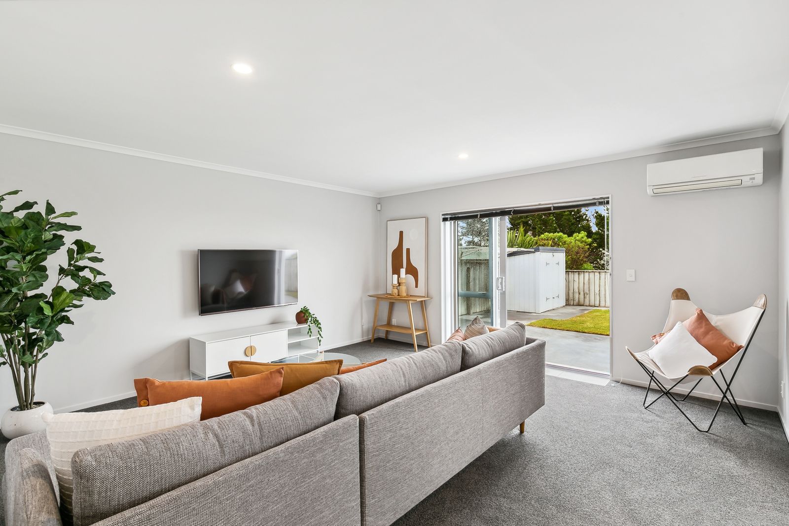 249 Mark Avenue, Grenada Village, Wellington City