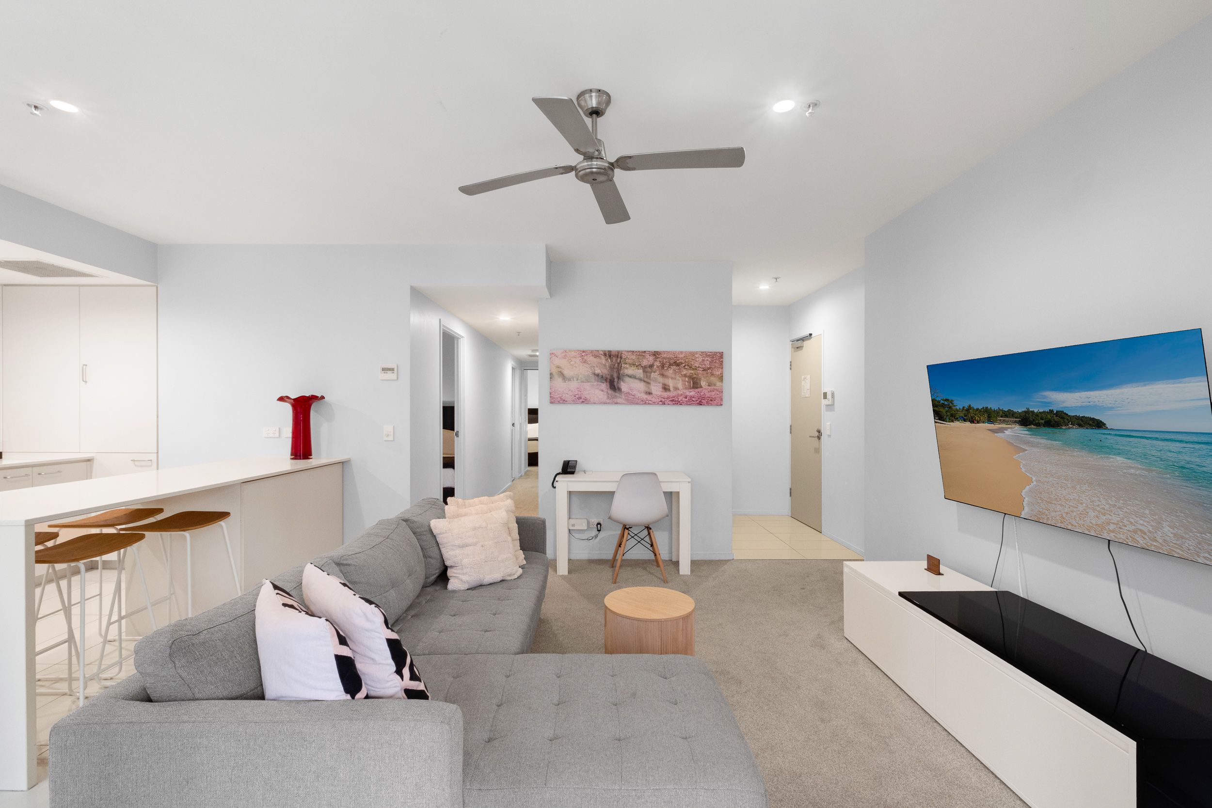 1101/127 Charlotte Street — photo 3 of 18