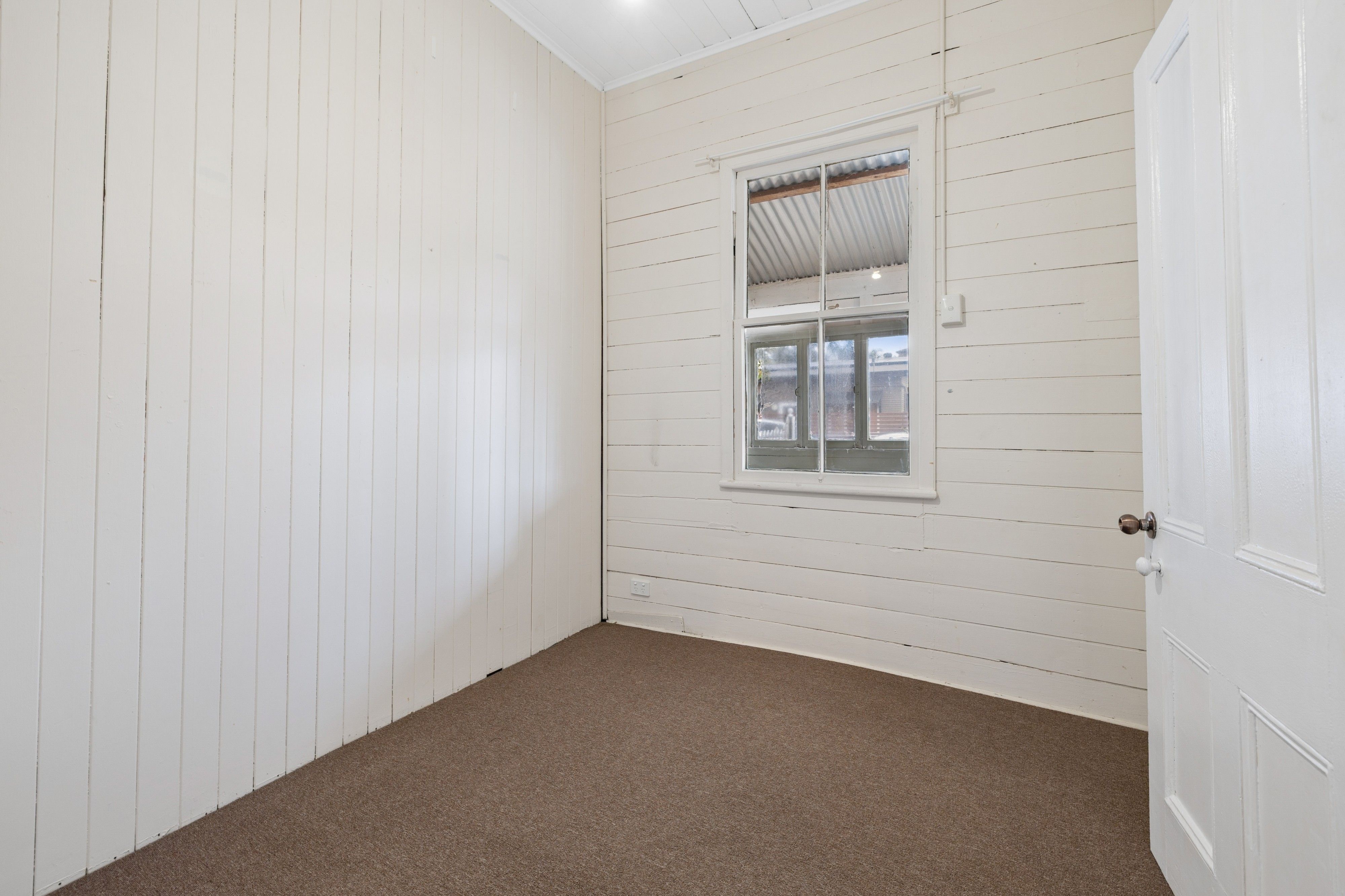 21 Woolcock Street — photo 6 of 11
