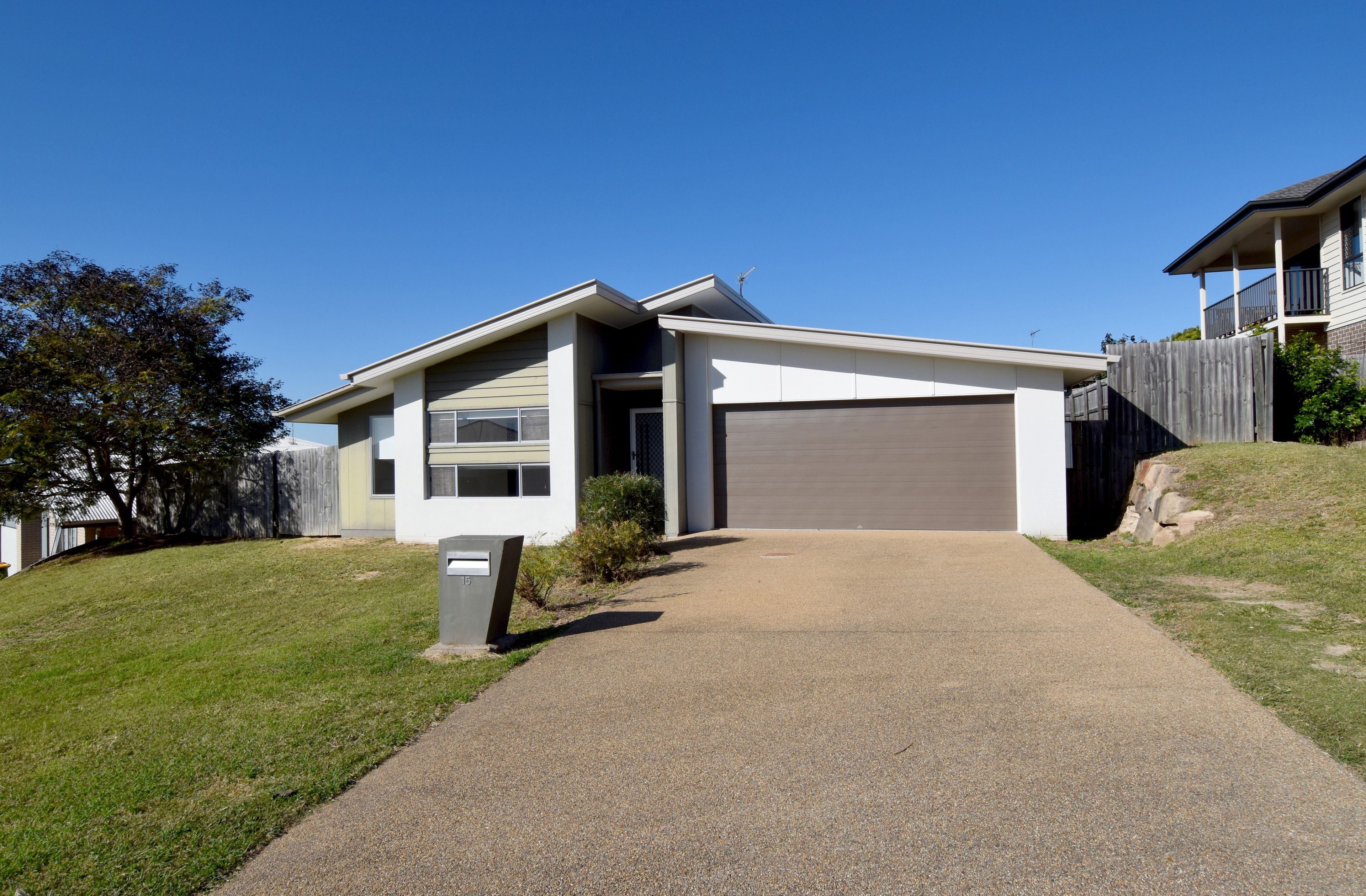 15 Wentworth Place, Glen Eden QLD 4680