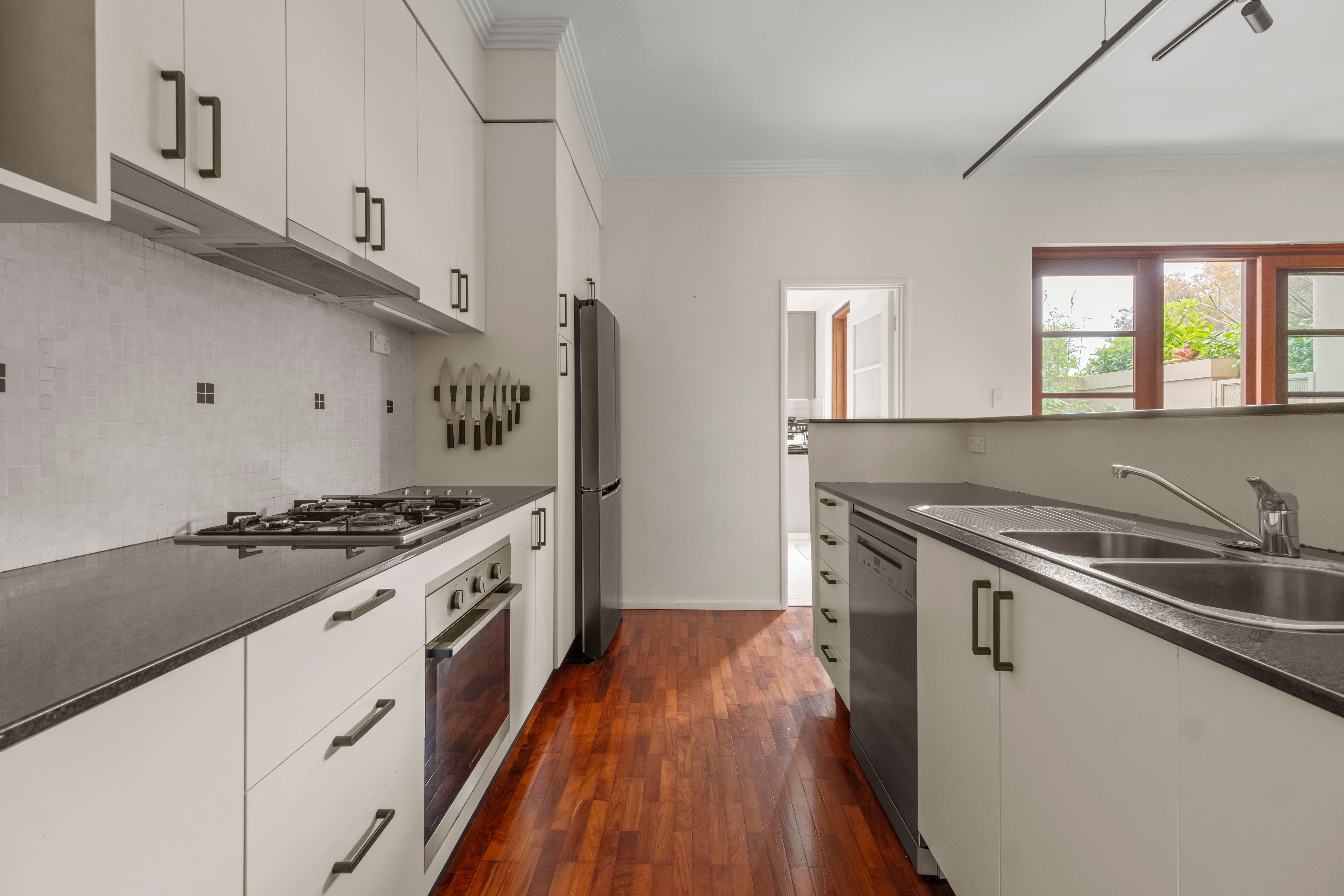 233 York Street — photo 8 of 19