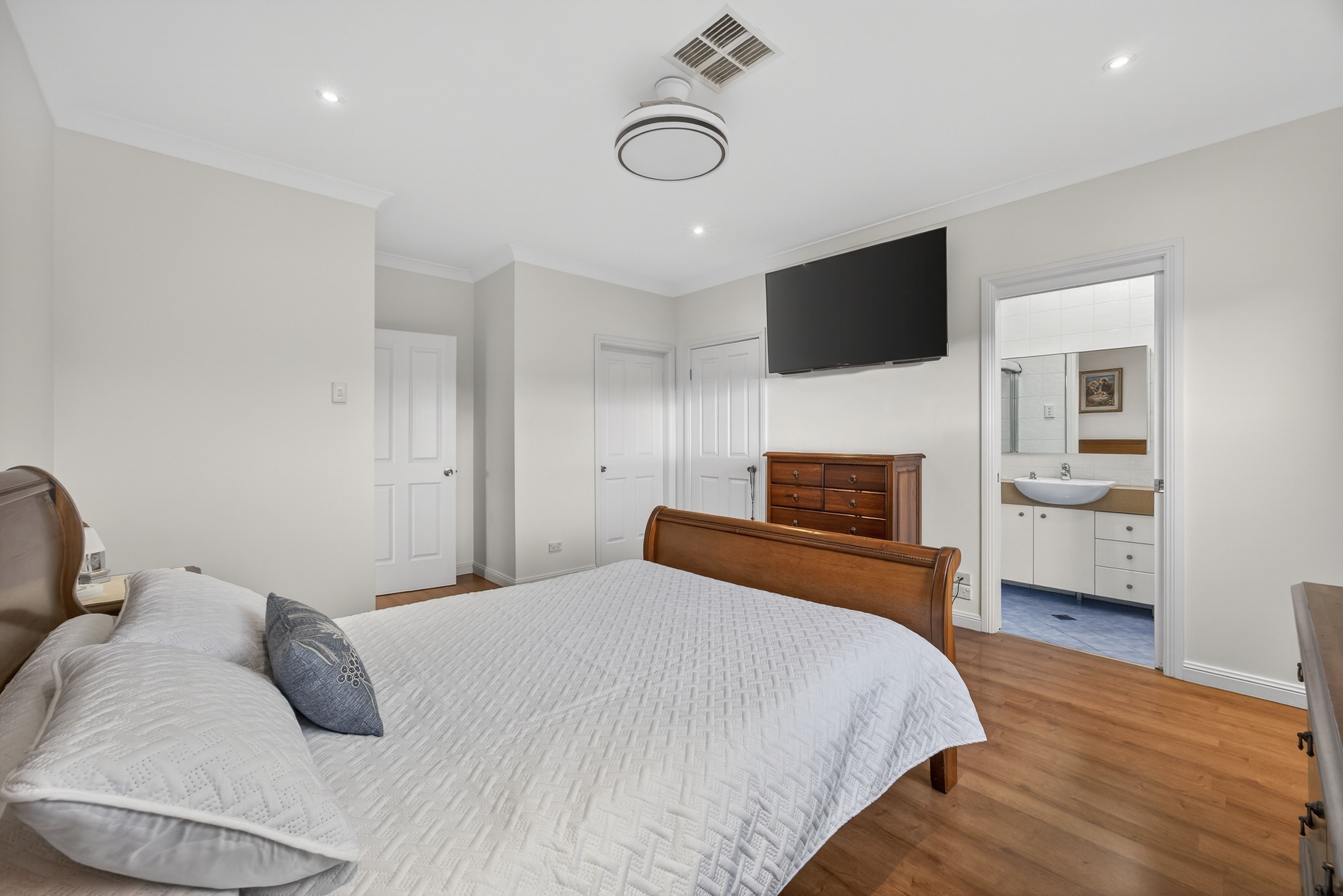 6 Loftus Street — photo 15 of 21