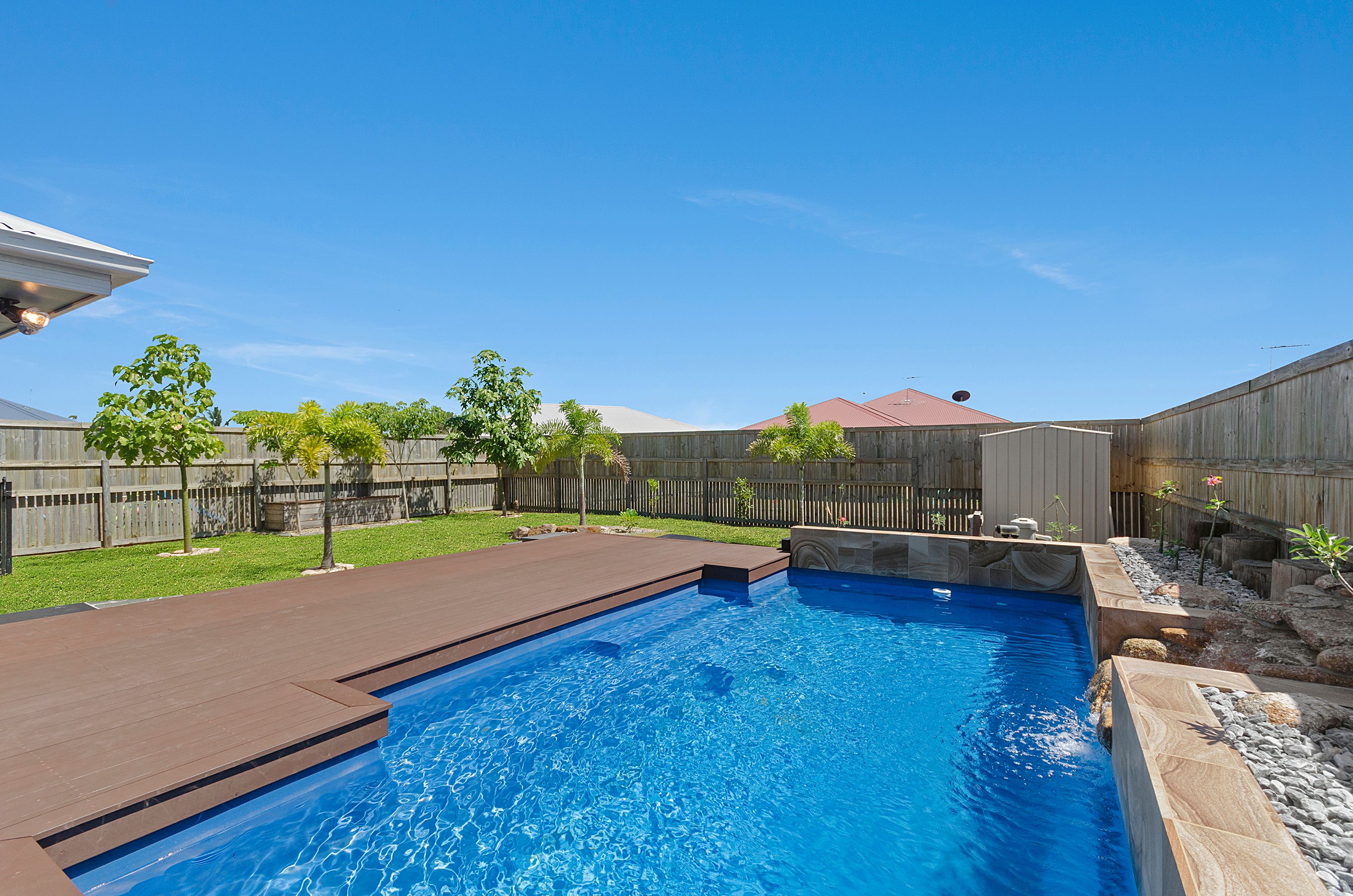 14 Limerick Way, Mount Low QLD 4818