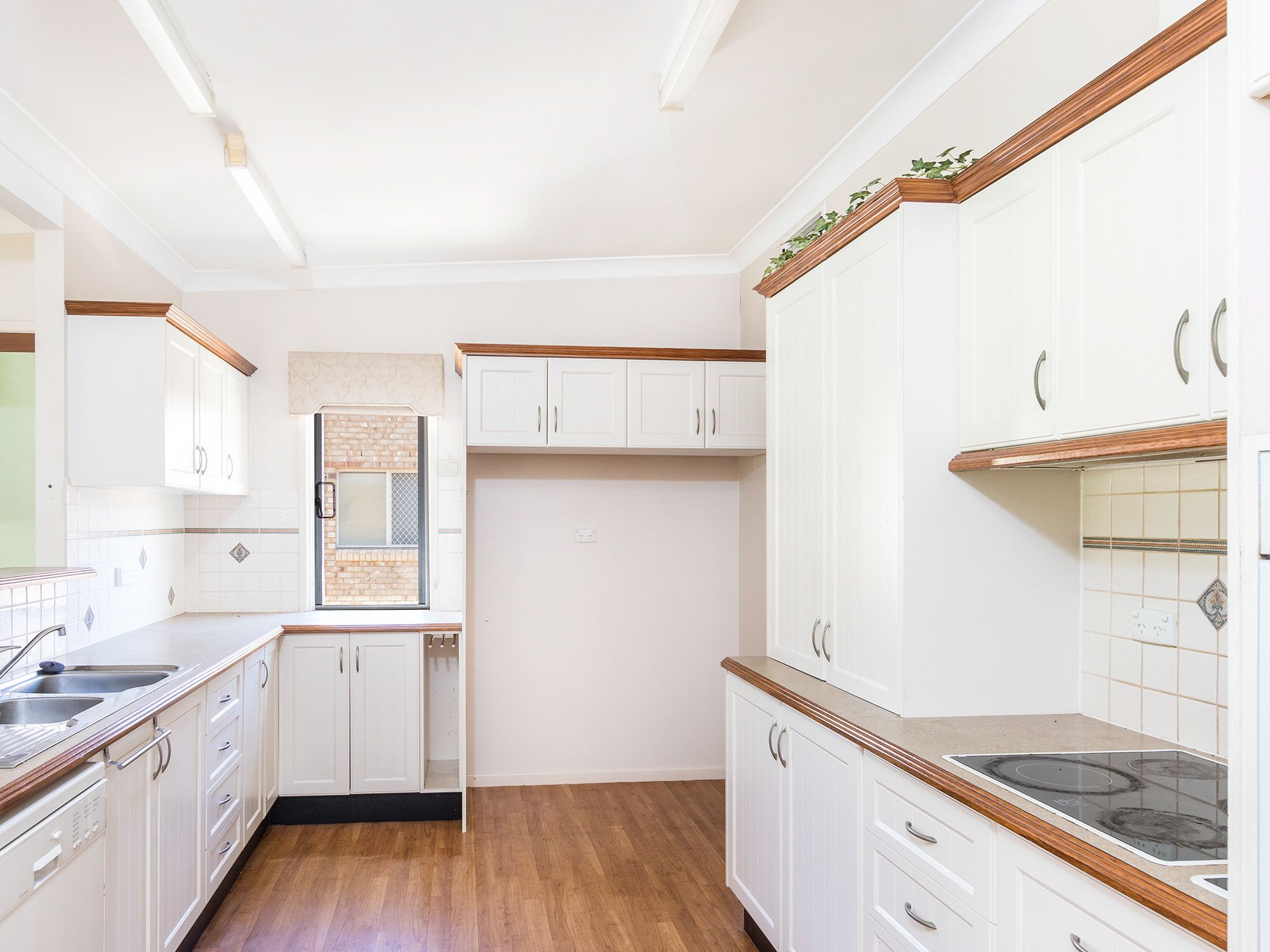 124 Birdwood Road, Carina Heights, QLD 4152