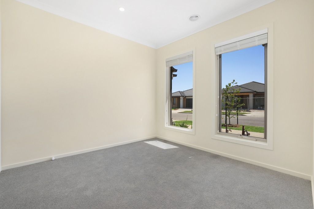 11 Satori Street, Mambourin, VIC 3024