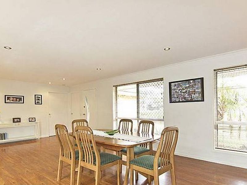 16 Tanager Street, Albany Creek, QLD 4035