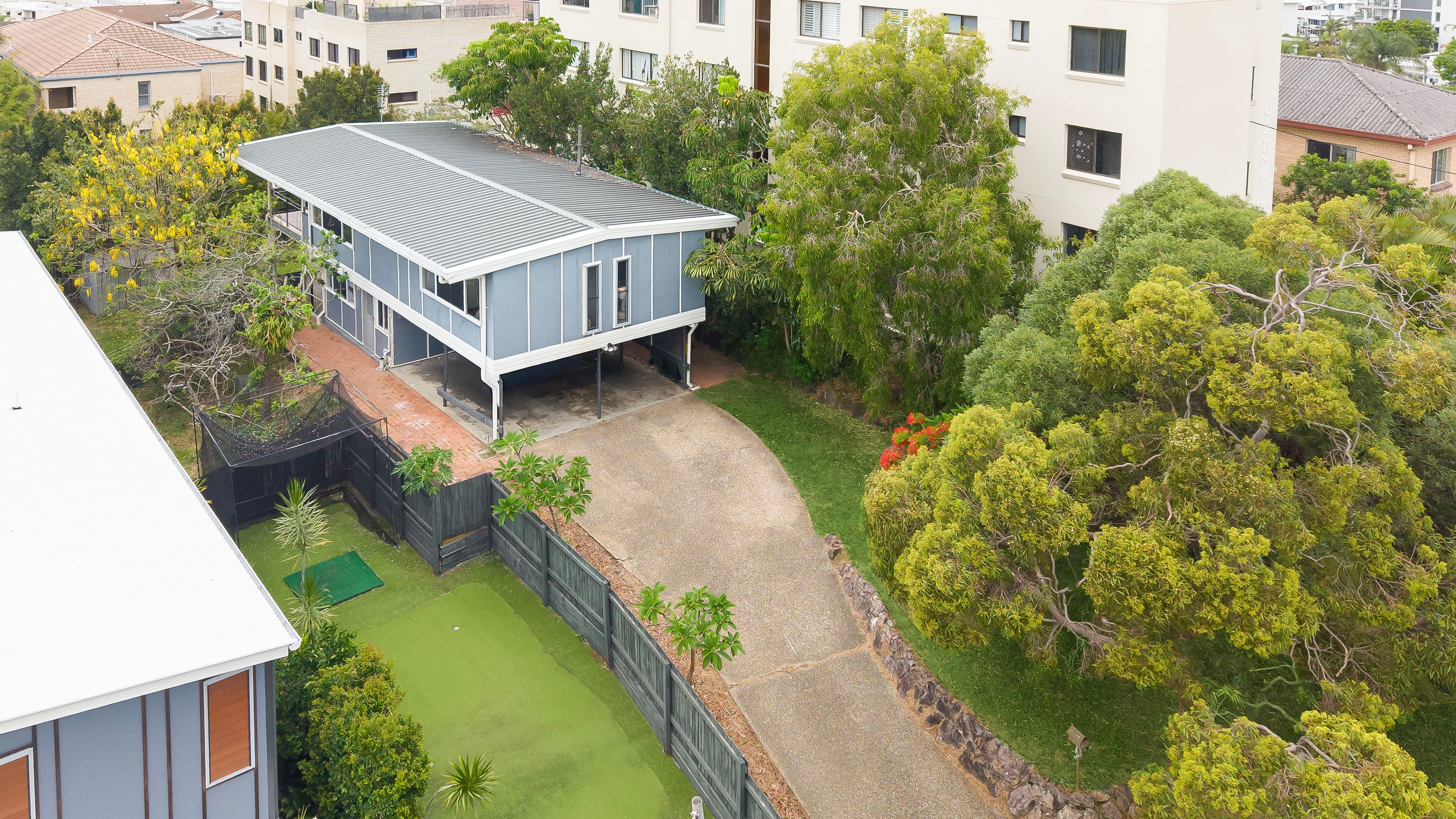 5 Upper Gay Terrace, Kings Beach, QLD 4551