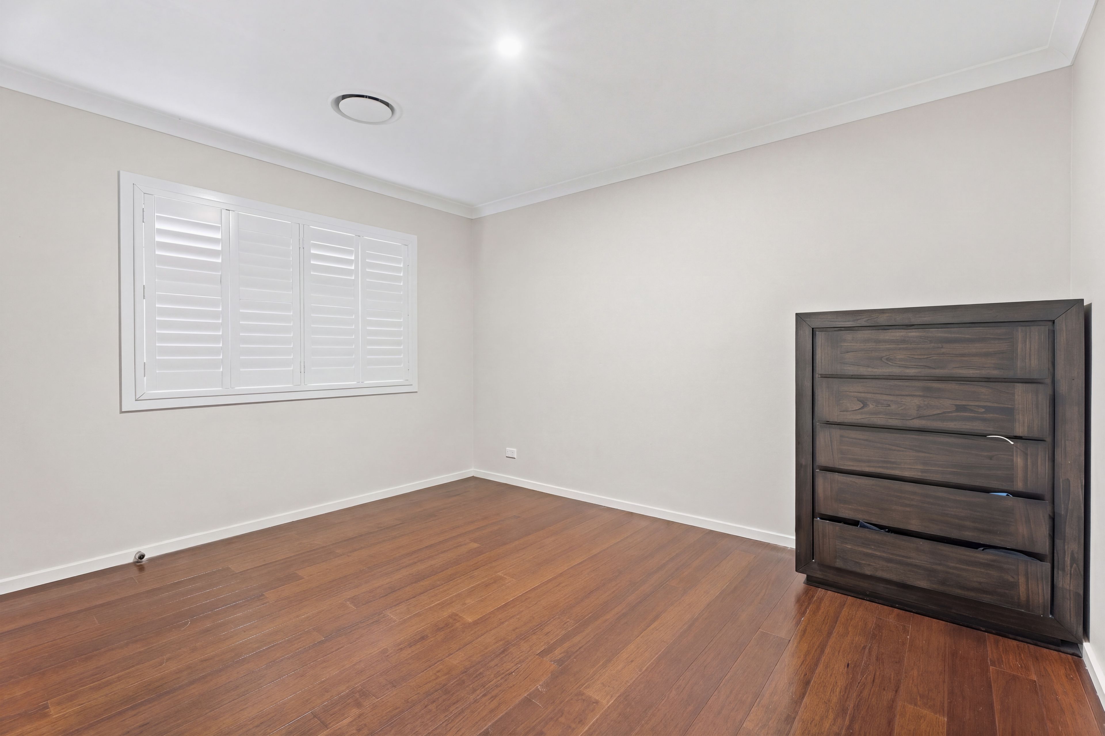 8 Leeds Street — photo 11 of 22
