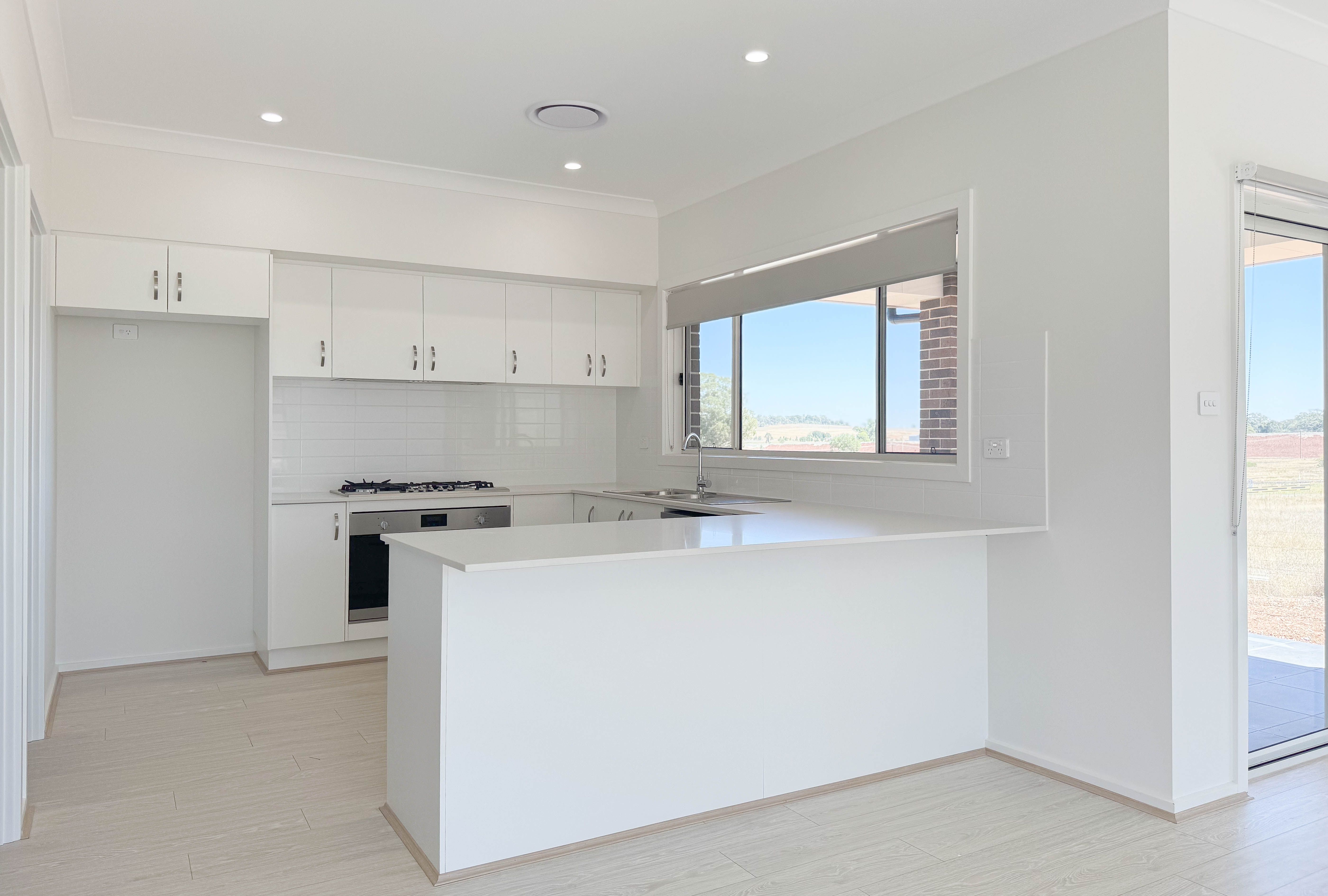 19 Rosewood Avenue — photo 3 of 12