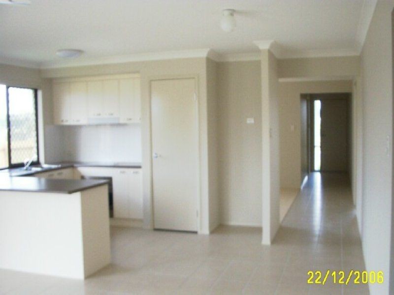 60 Lake Manchester Street, Logan Reserve, QLD 4133