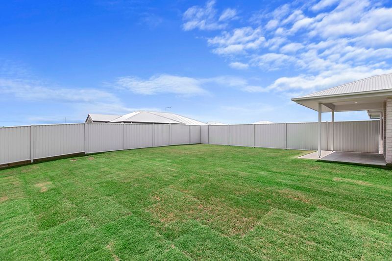 1/88 Lilly Pilly Drive — photo 12 of 13