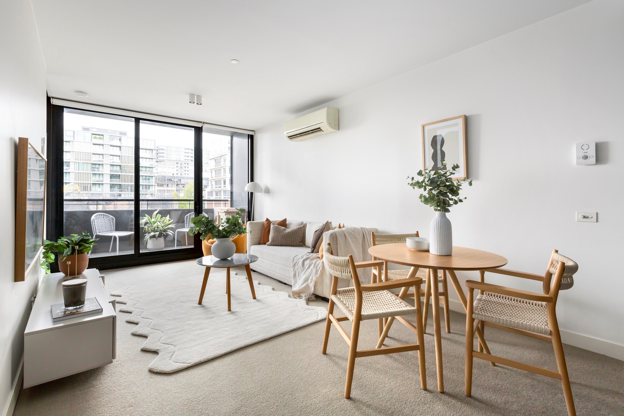 517/74 Queens Road, Melbourne, VIC 3004