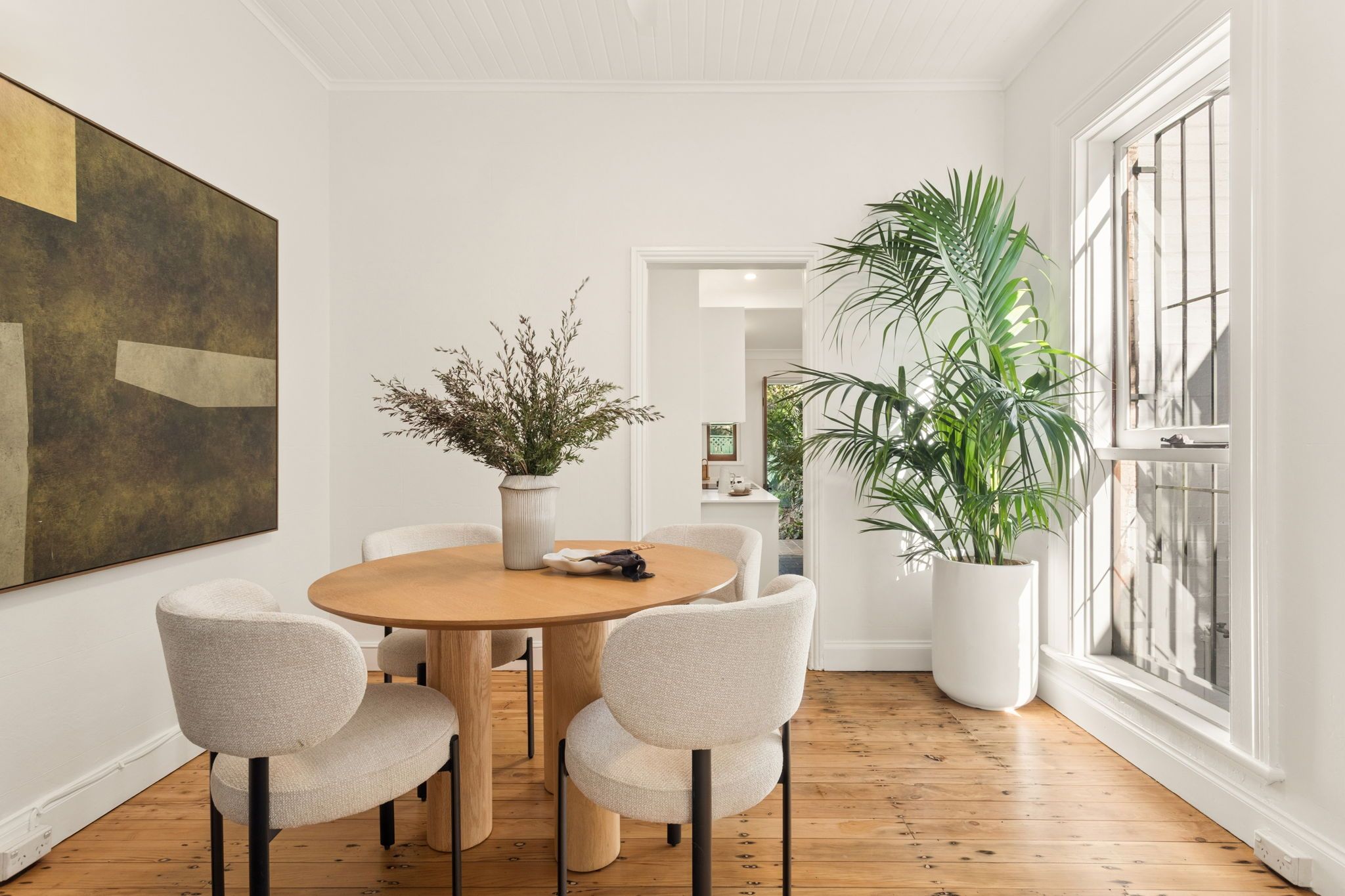 5 St James Avenue — photo 3 of 10