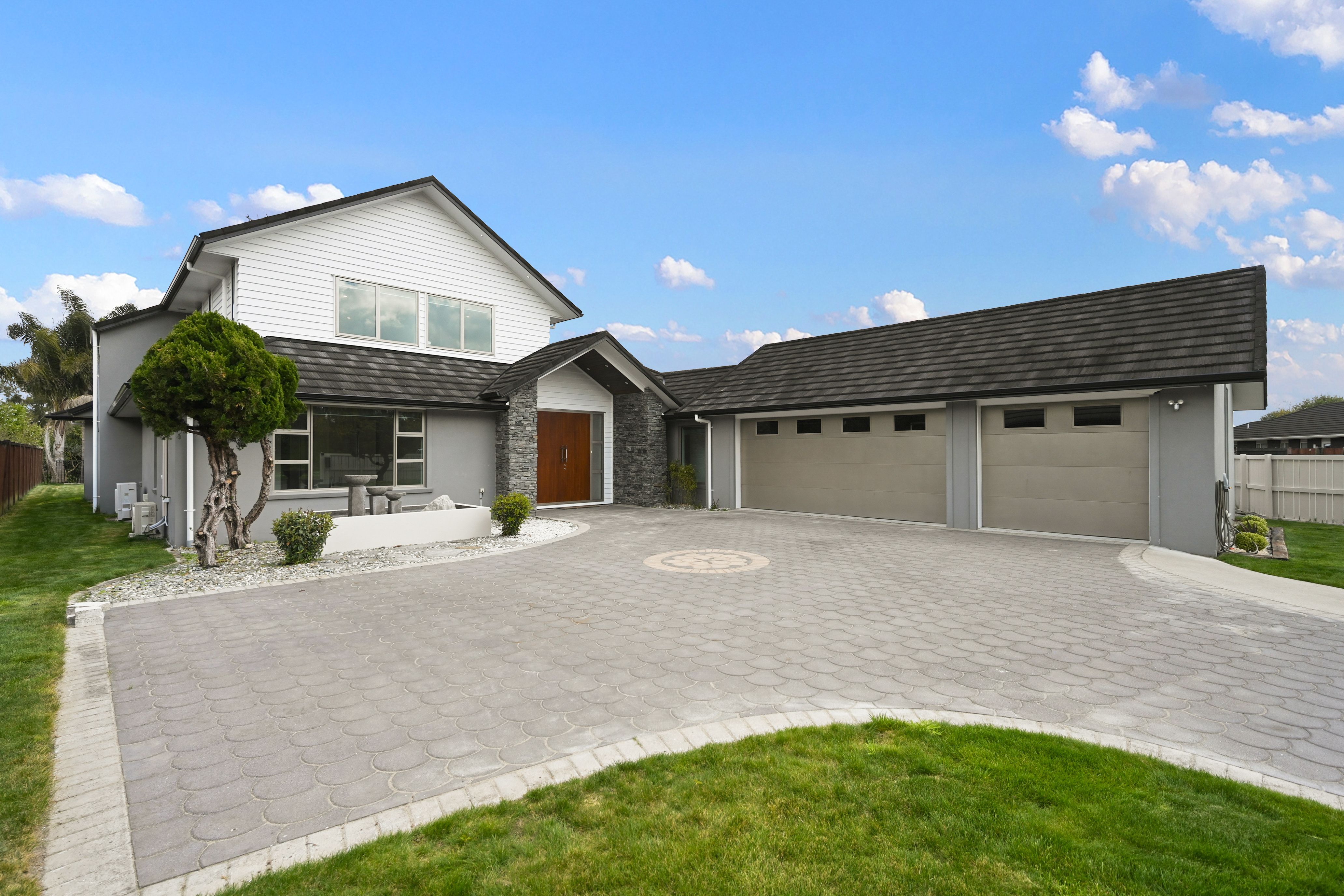 9 Porima Way, Chedworth, Hamilton City