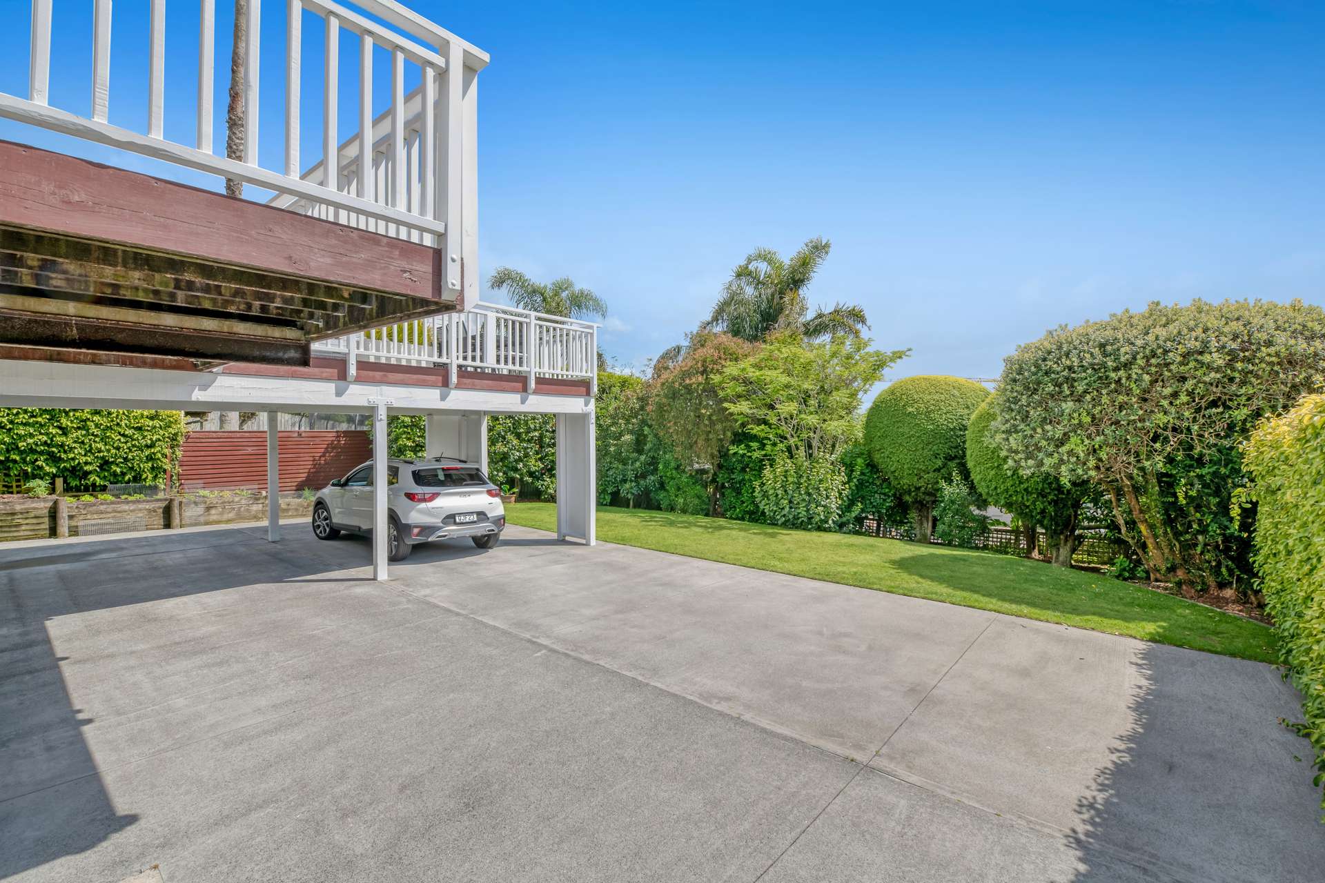 36 Whangaparaoa Road photo 13