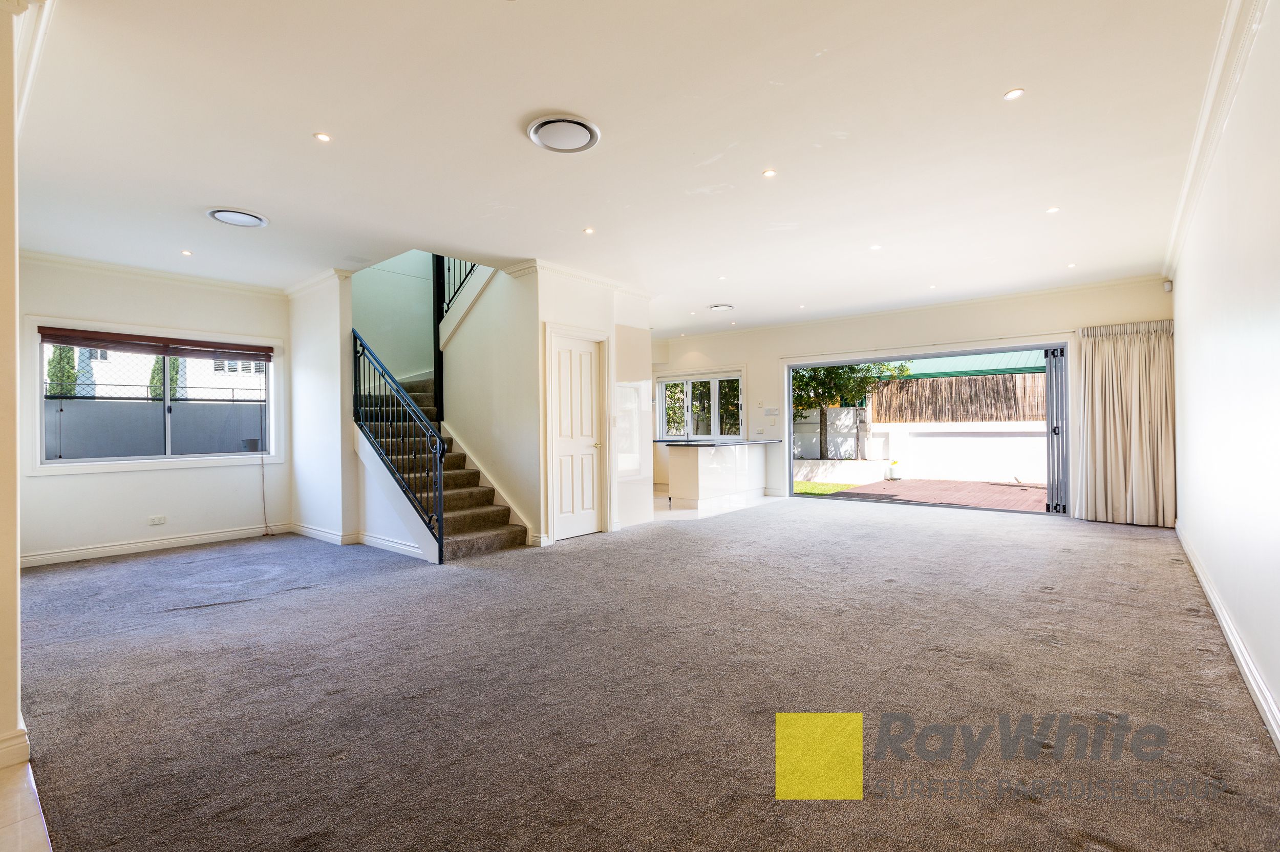 1/32 Oak Avenue, Surfers Paradise, QLD 4217
