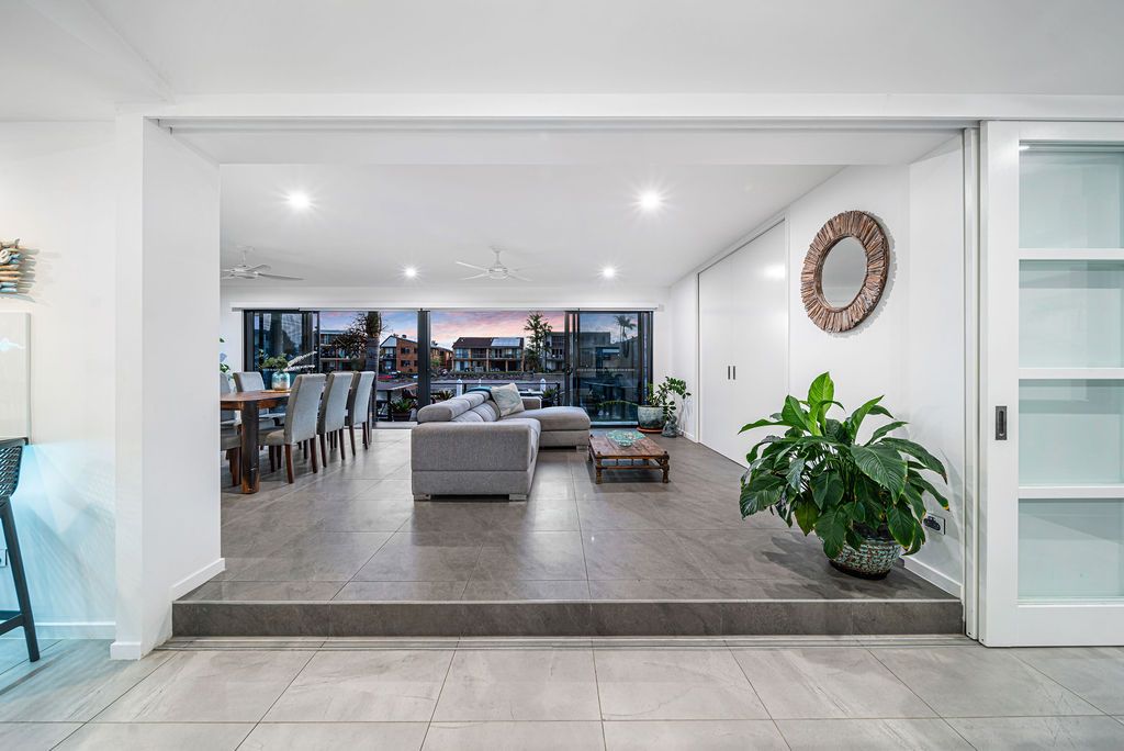 15 Coorumbong Close — photo 9 of 28