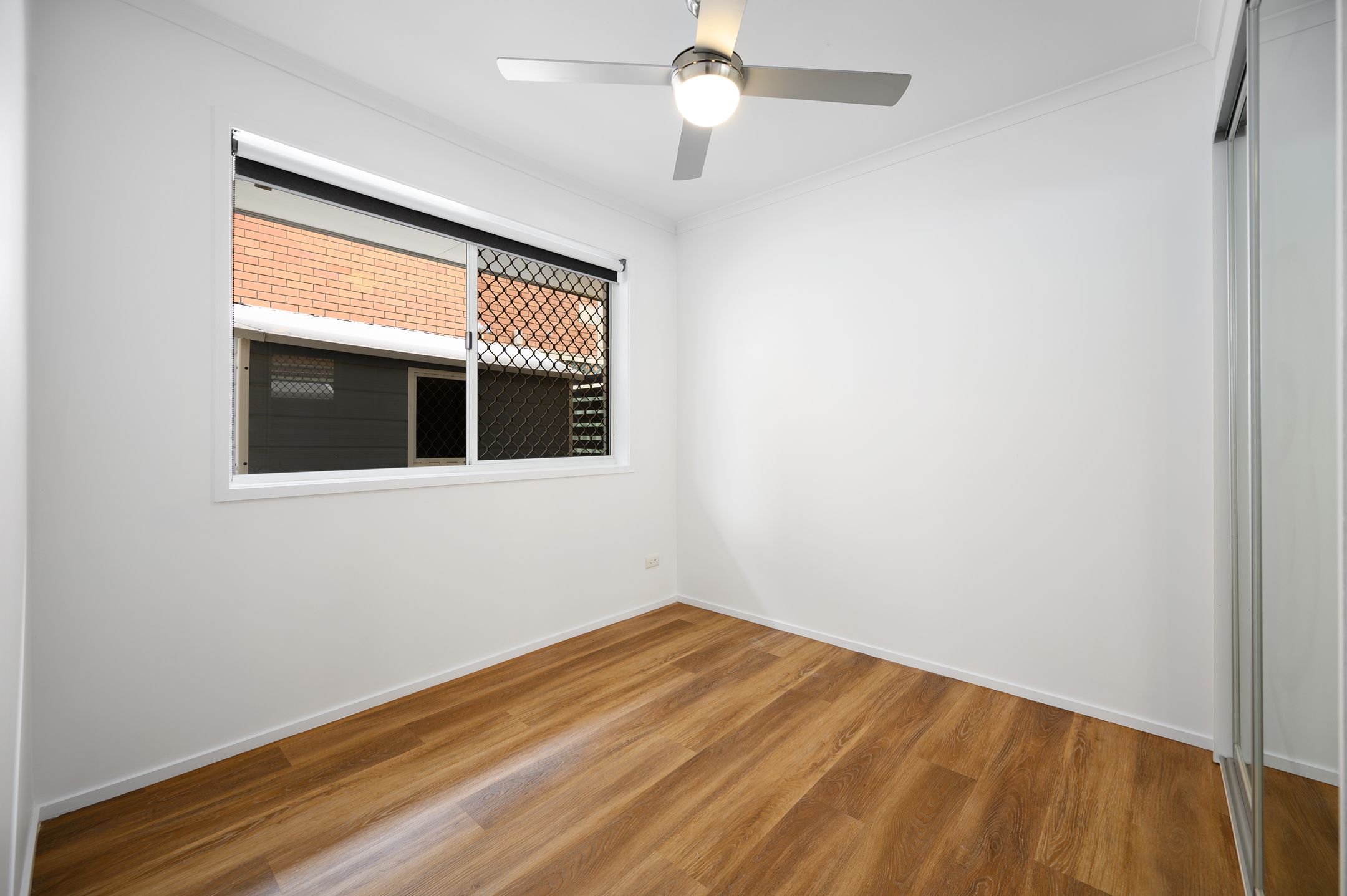 1/37 Milton Avenue — photo 9 of 16