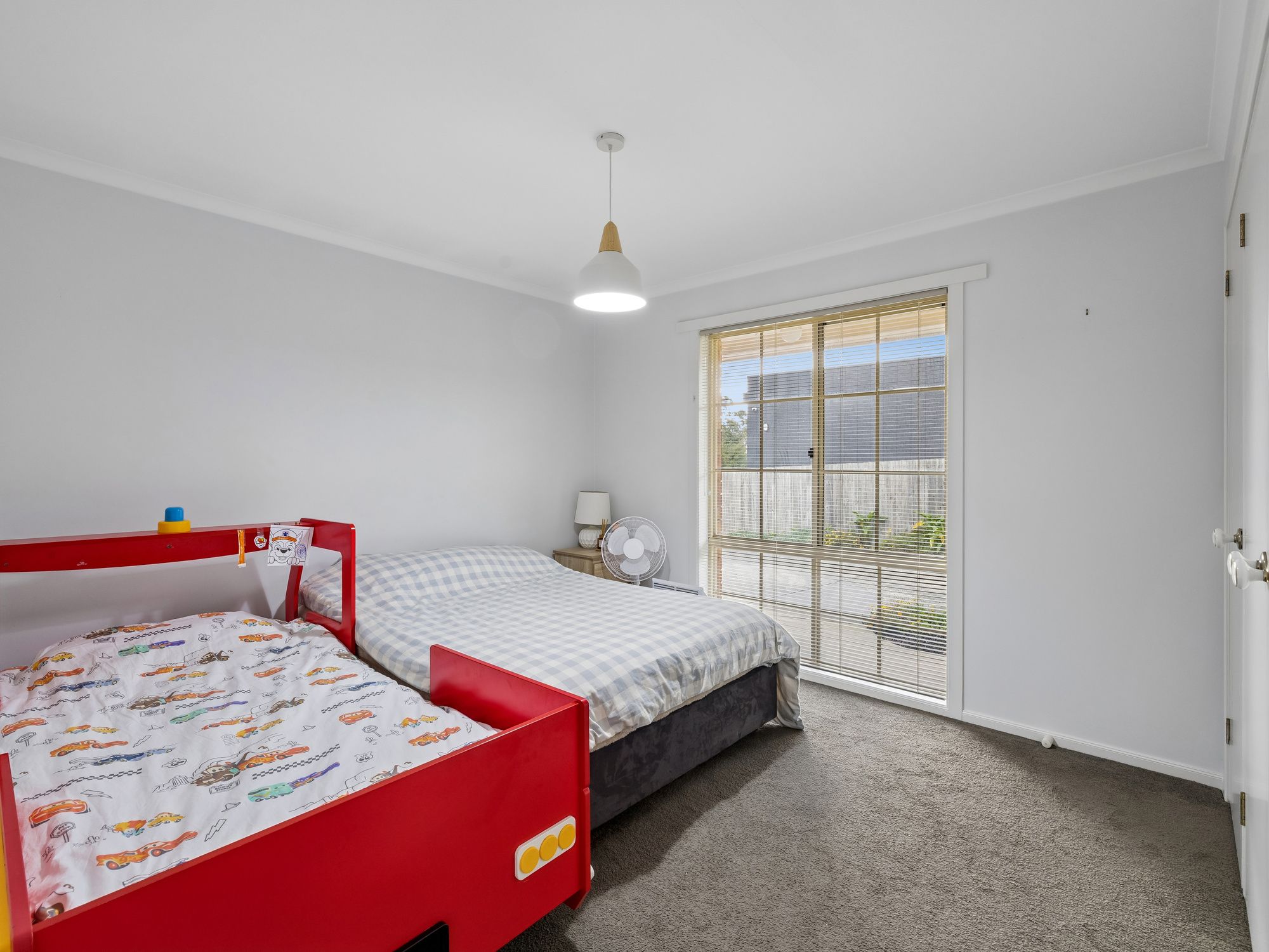2/221 Graham Street — photo 8 of 14