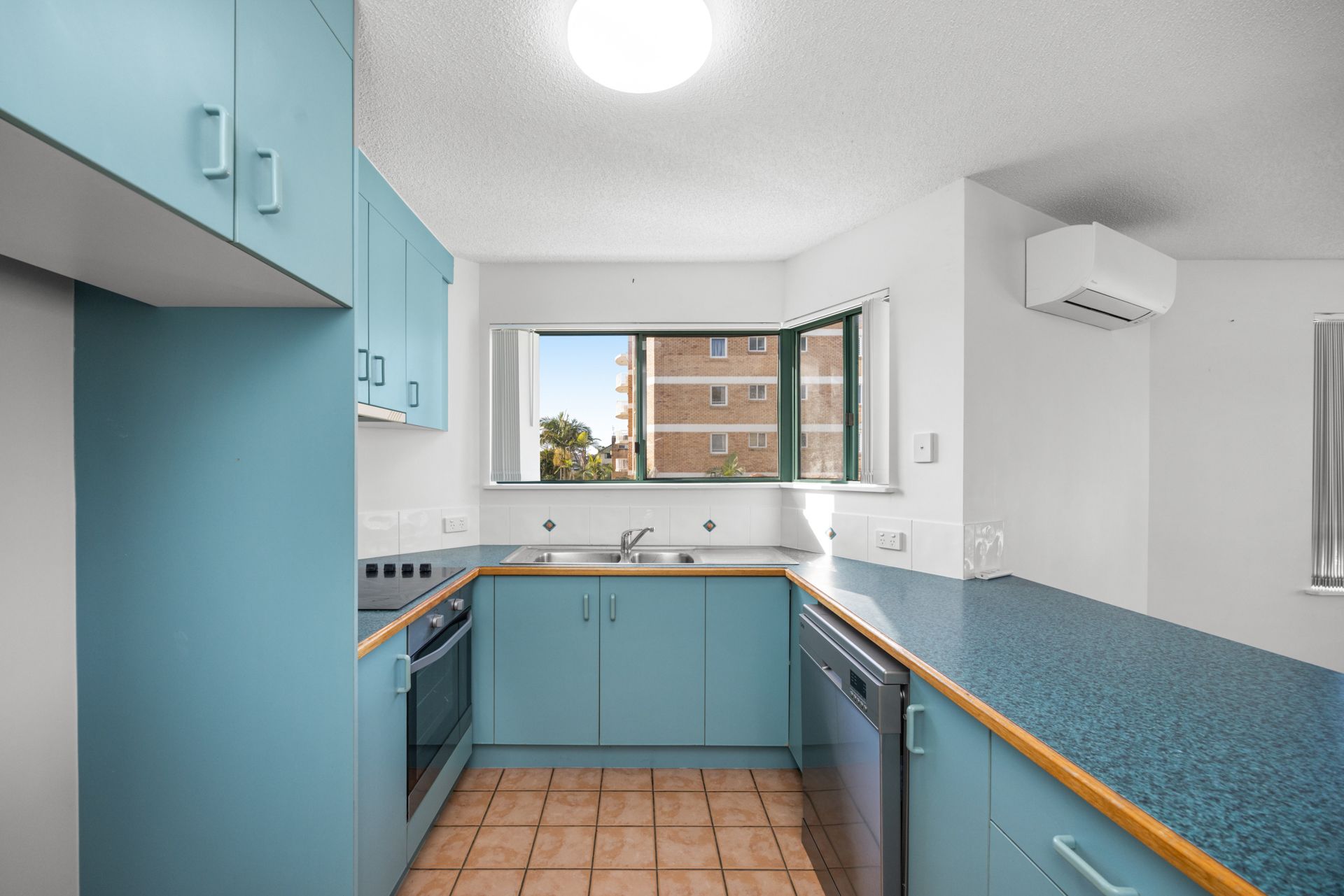 Unit 3/64 Esplanade — photo 5 of 19
