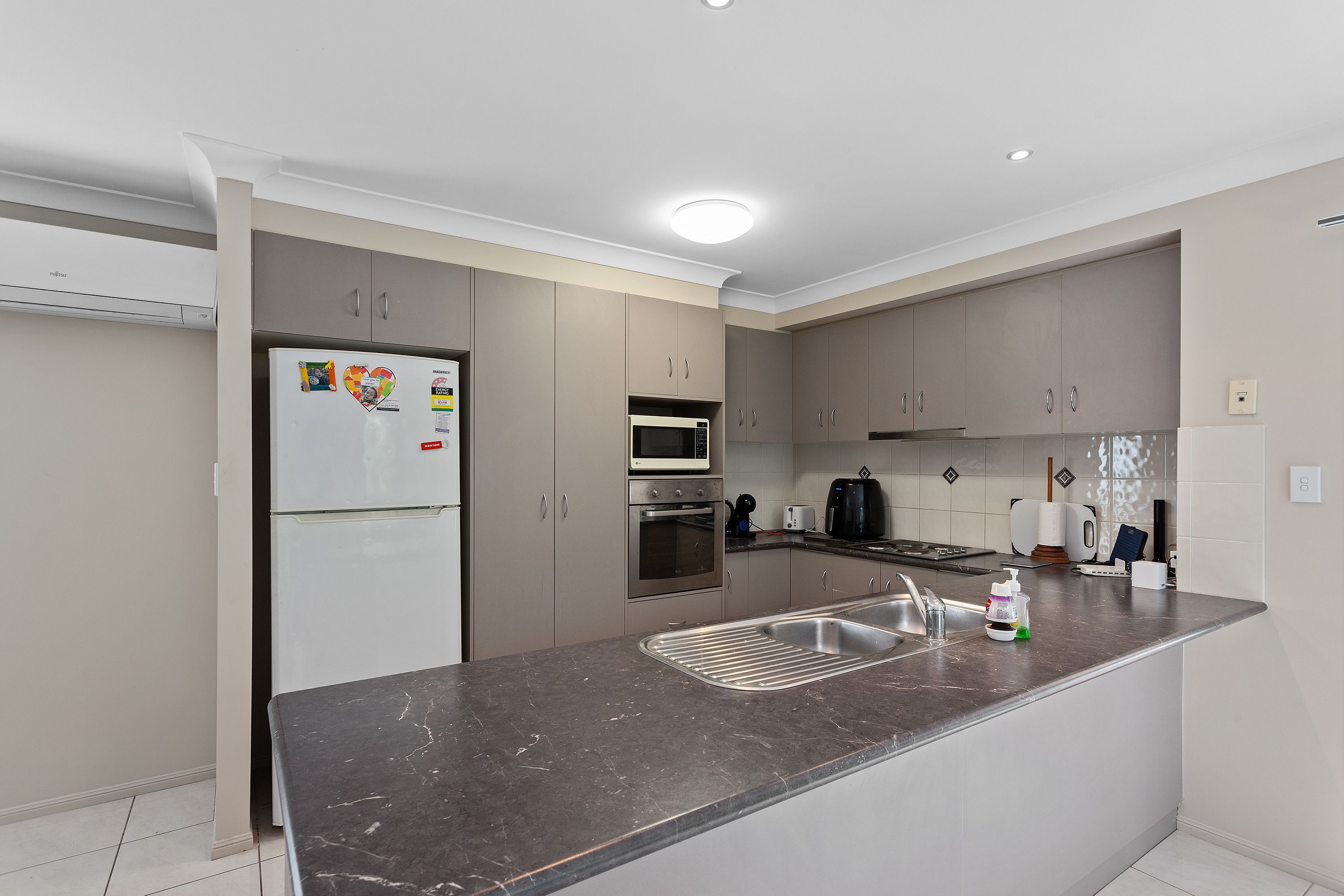 Unit 1/89 Kearney Street, Kearneys Spring, QLD 4350