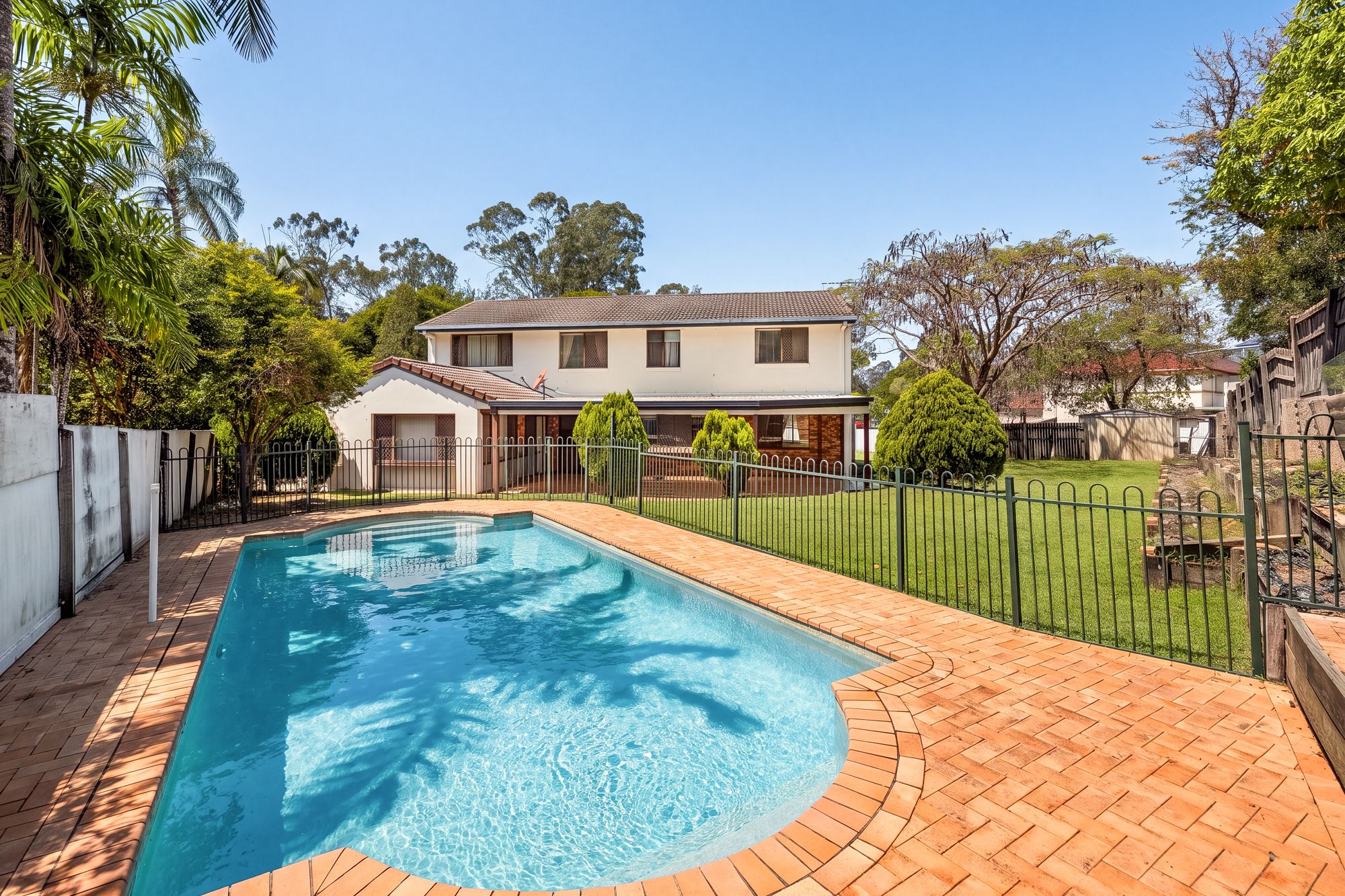 1 Pellatt Close — photo 7 of 10