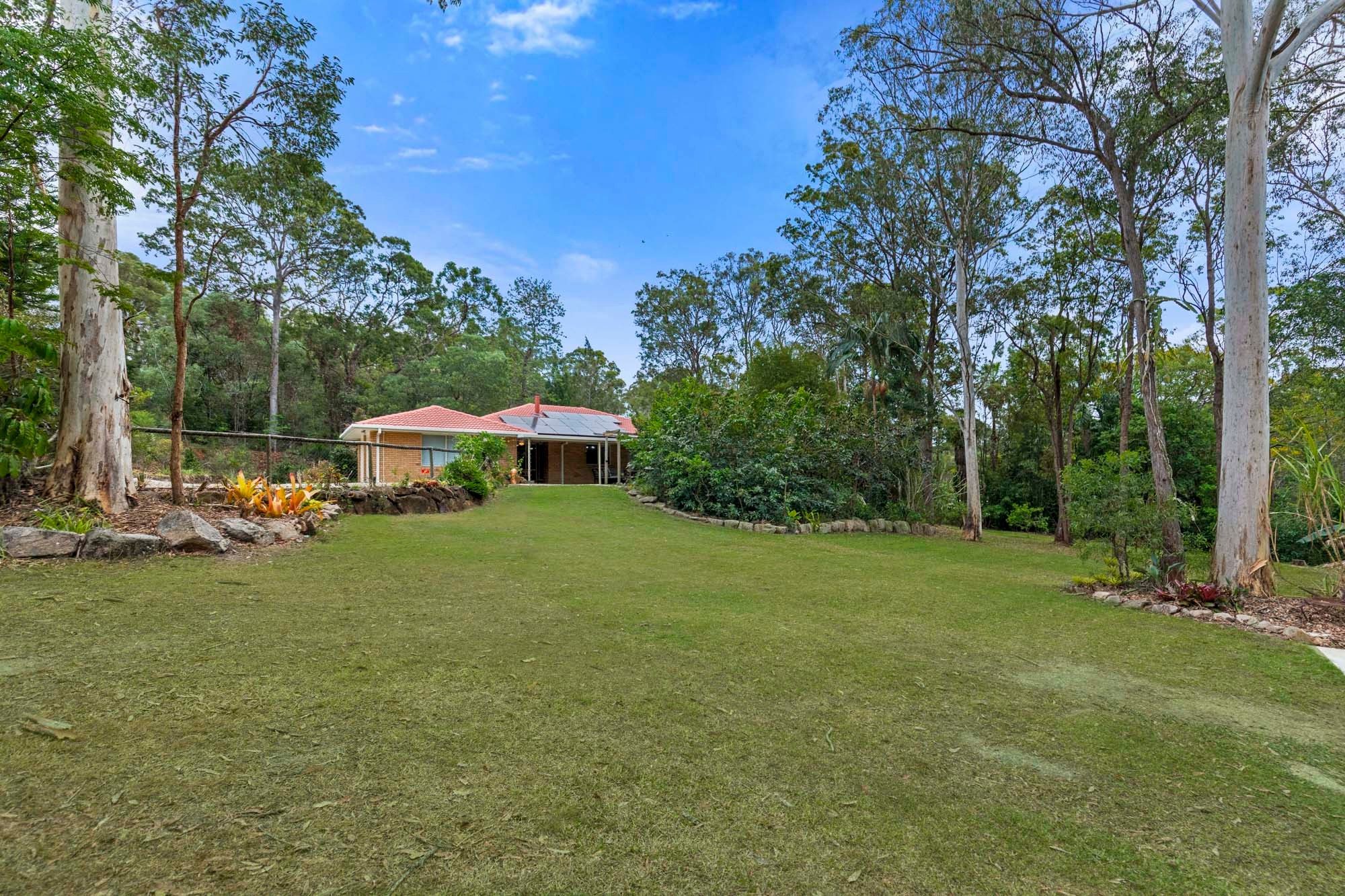 1 Telopia Court, Cashmere, QLD 4500