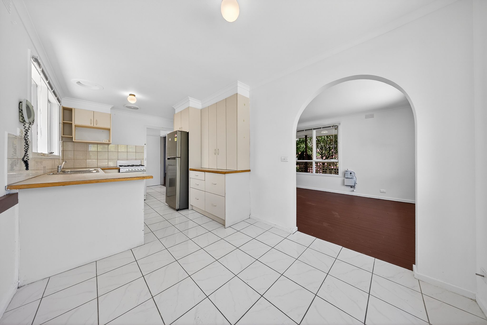 10 Ainsleigh Court — photo 6 of 27