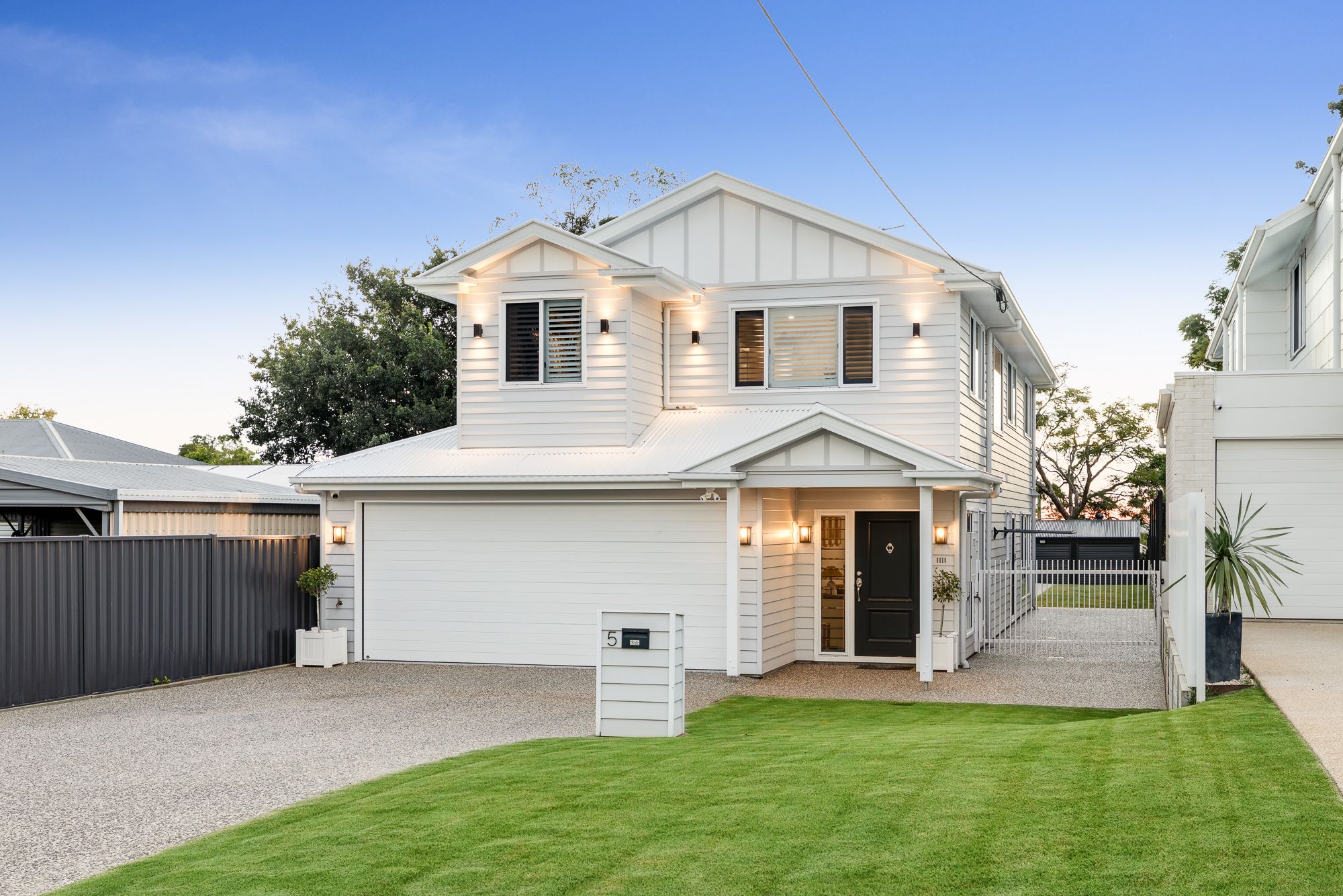 5 New Street, Mount Lofty QLD 4350