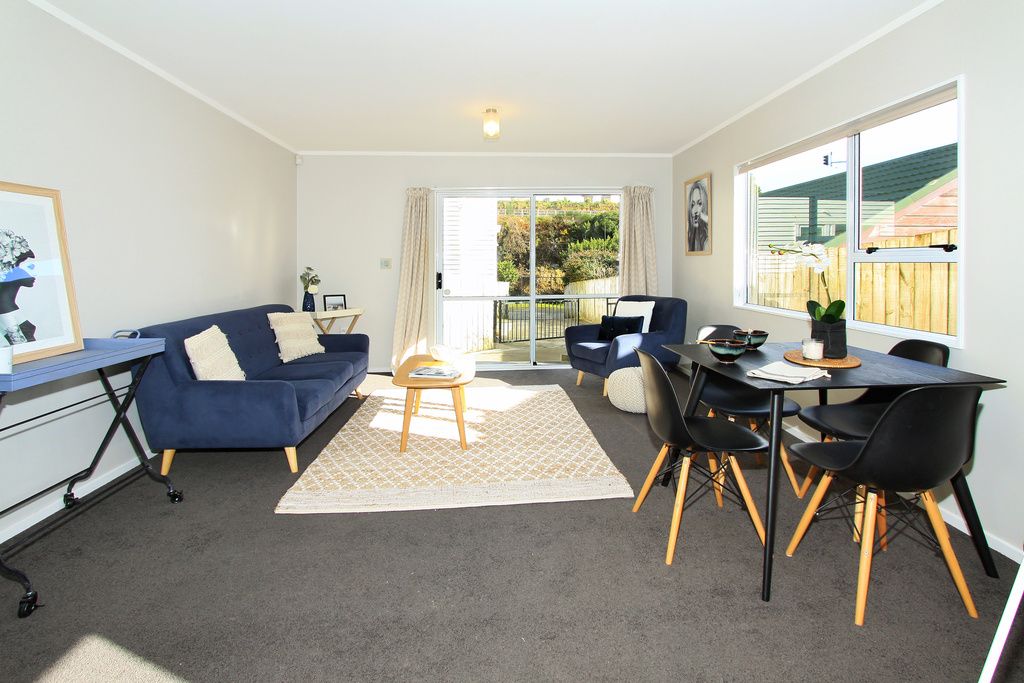 2/3 Takatimu Way, Johnsonville, Wellington City