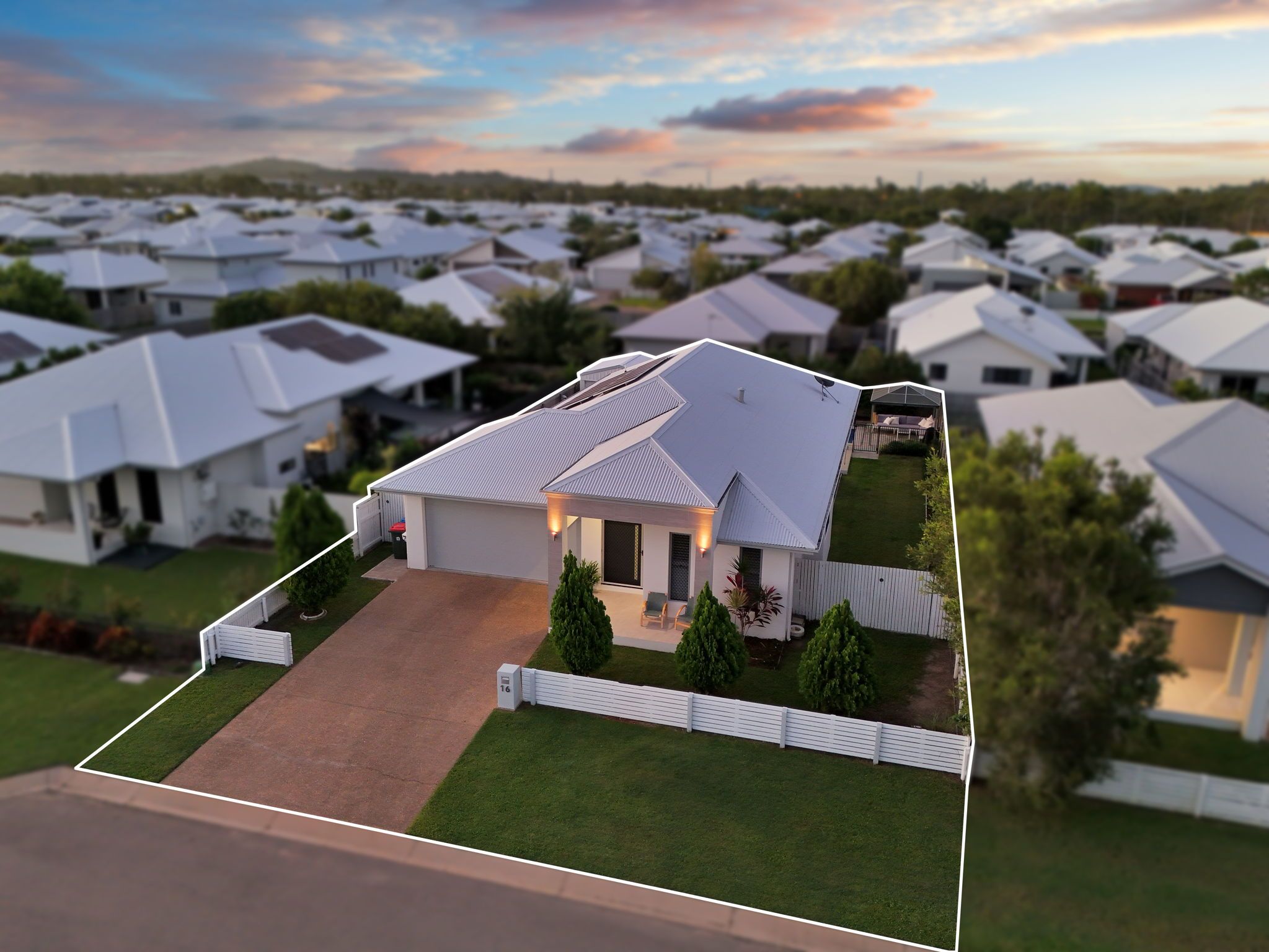 16 Langdale Street, Shaw QLD 4818