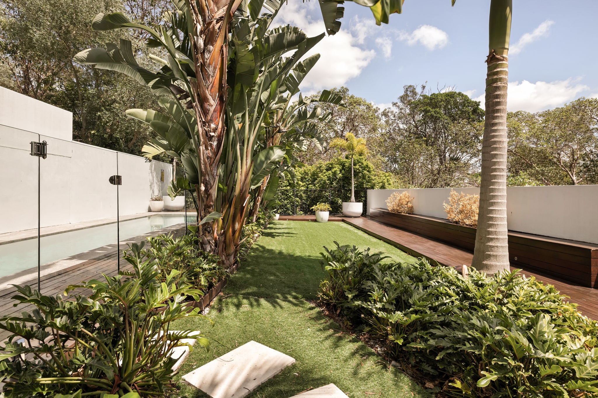 16 Taylor Street, Balmoral, QLD 4171