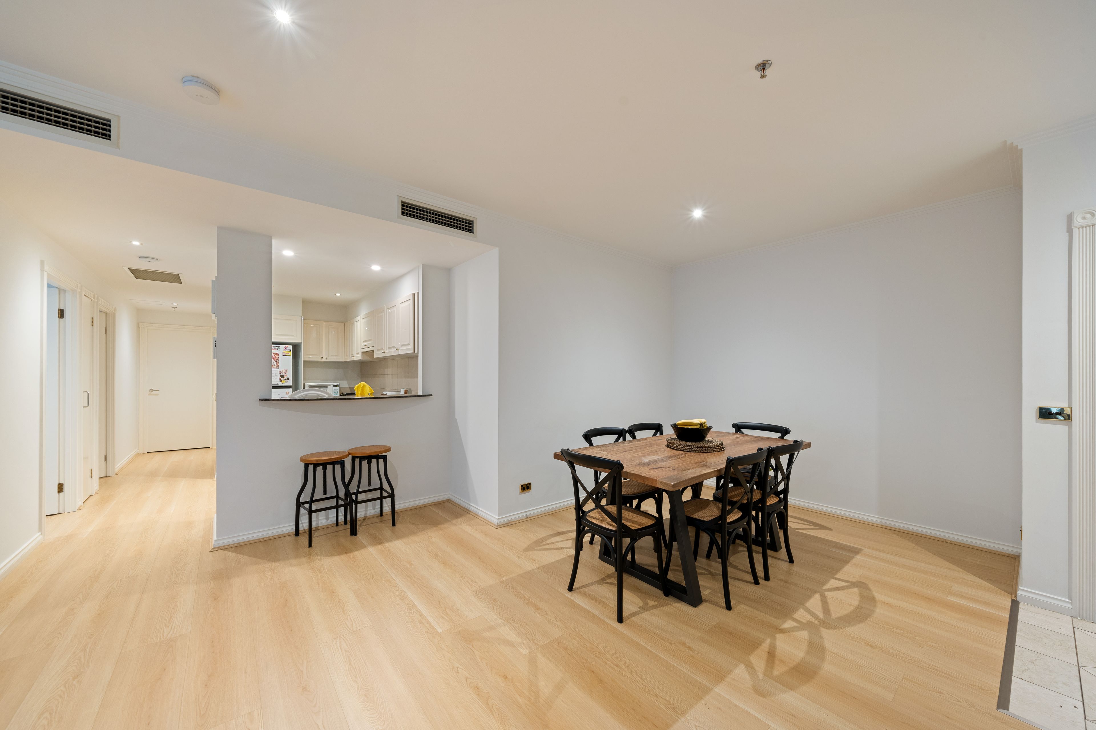 303/15 Queens Road, Melbourne, VIC 3004