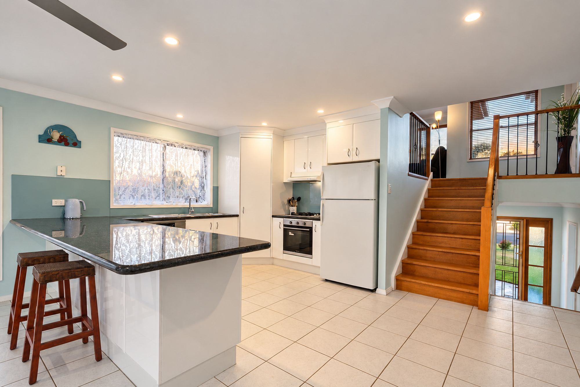 92 Aloha Drive — photo 5 of 19