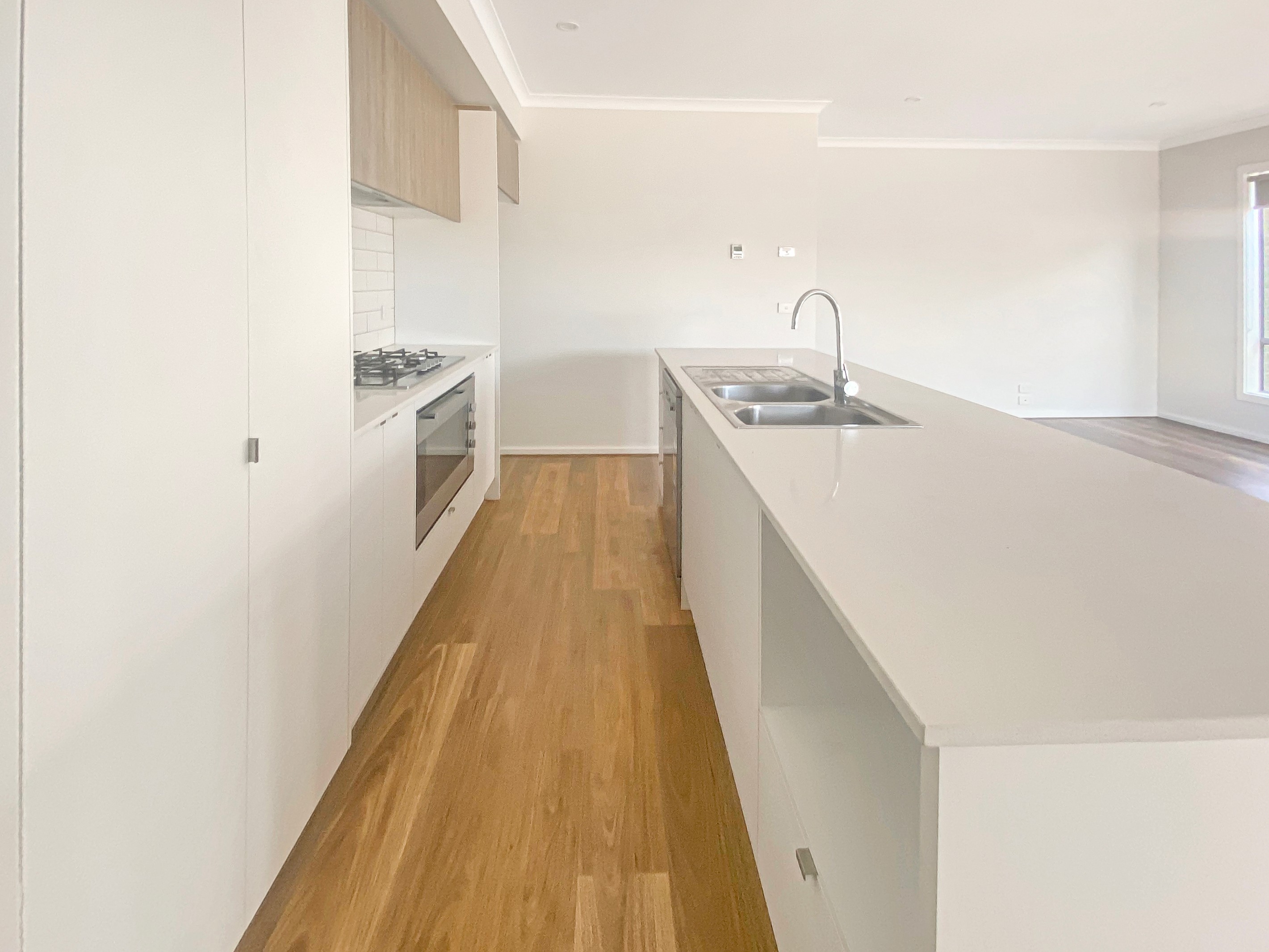 4 Risely Road, Clyde North, VIC 3978