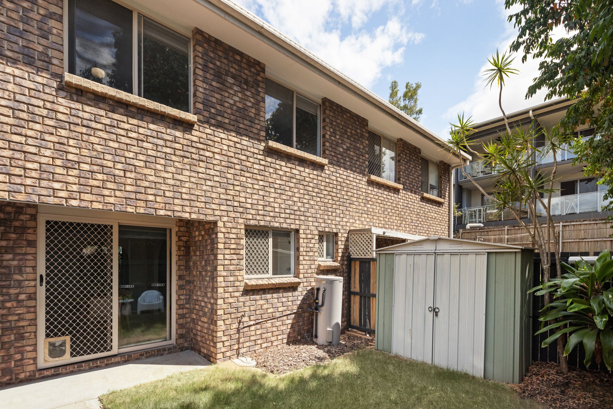 2/18 Orana Street — photo 4 of 13