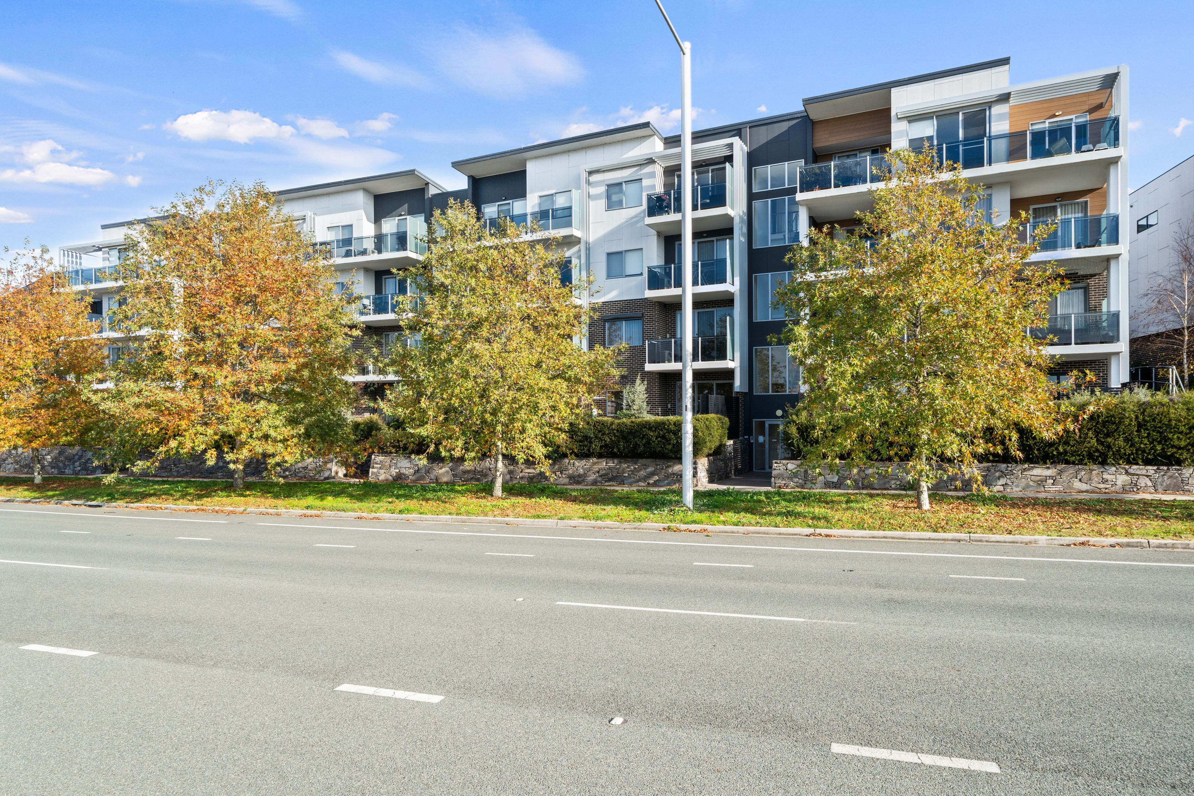 73/44 Marie Little Crescent — photo from Ray White Canberra
