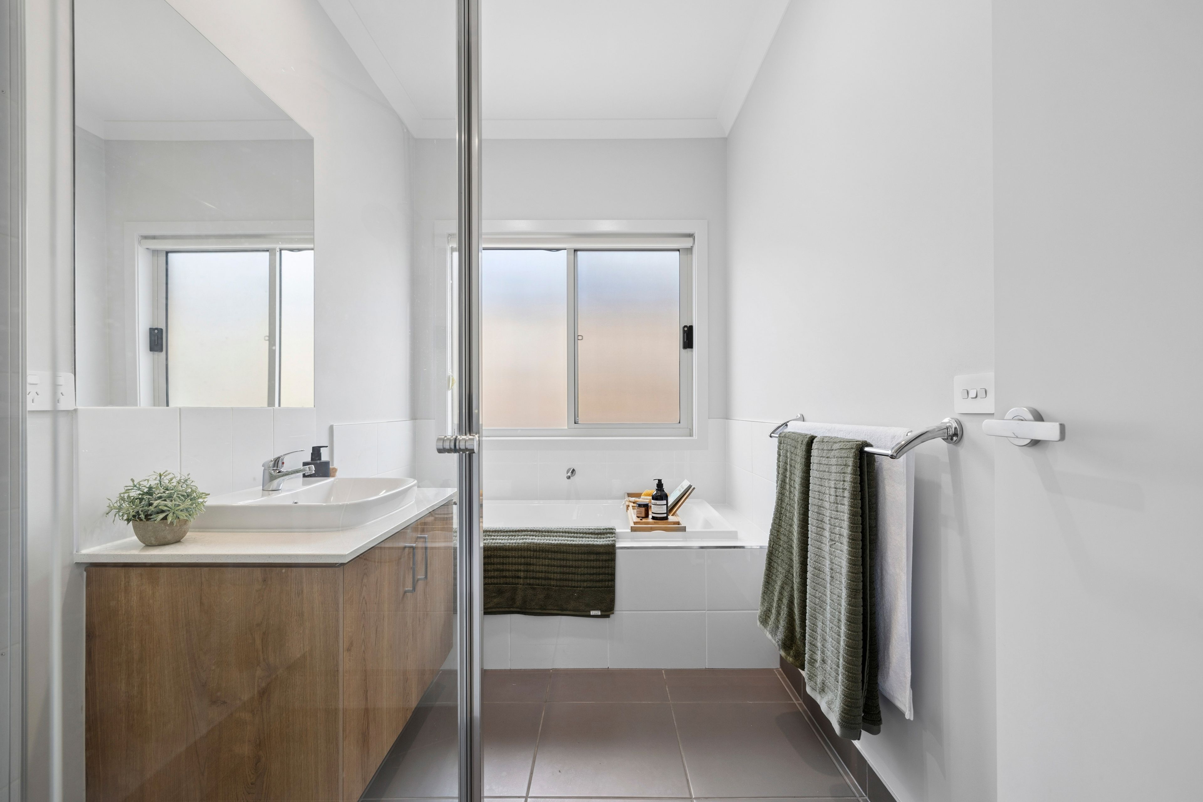 5 Amber Rise — photo 14 of 19