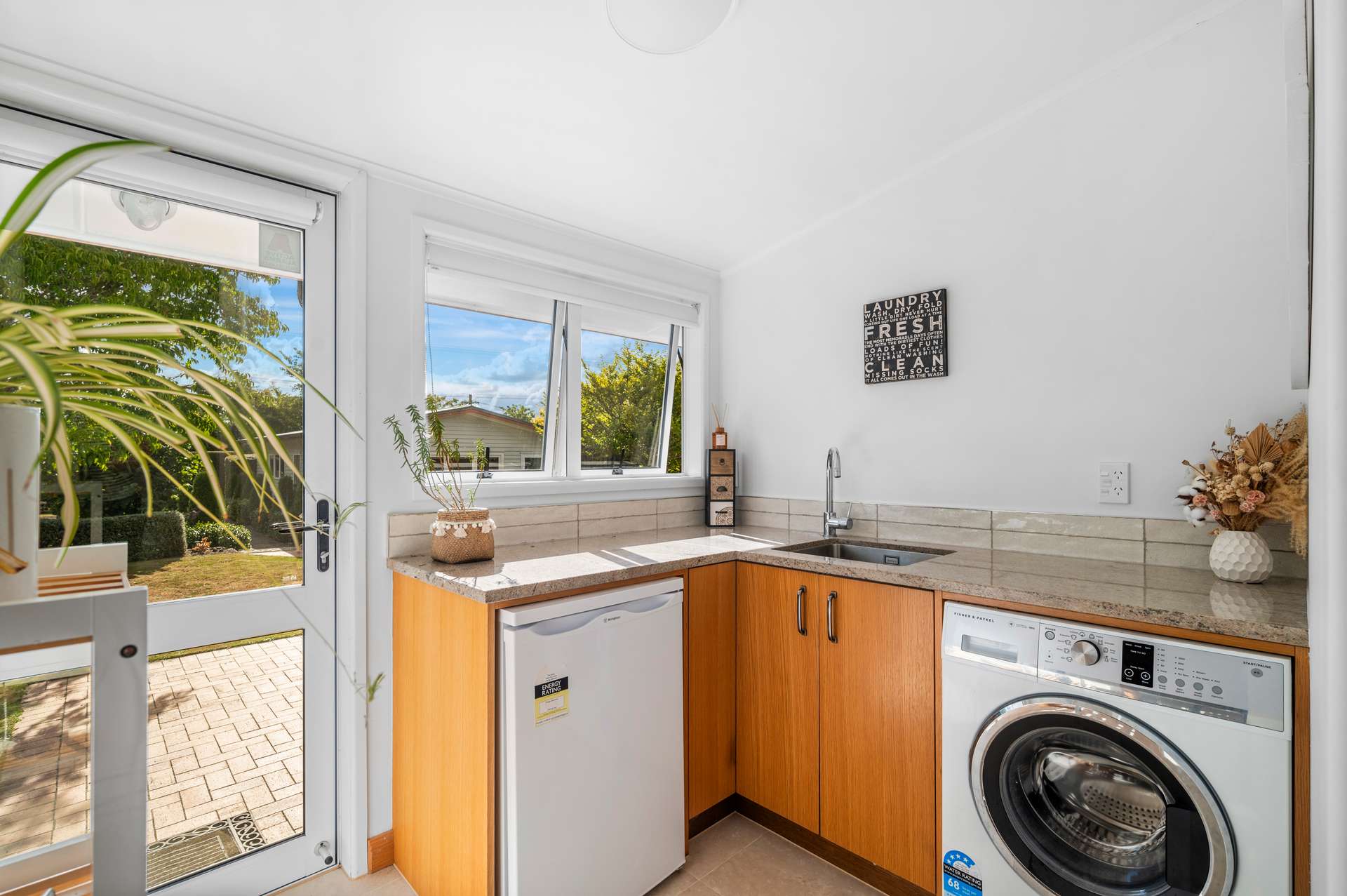 75 Mokoia Road photo 18