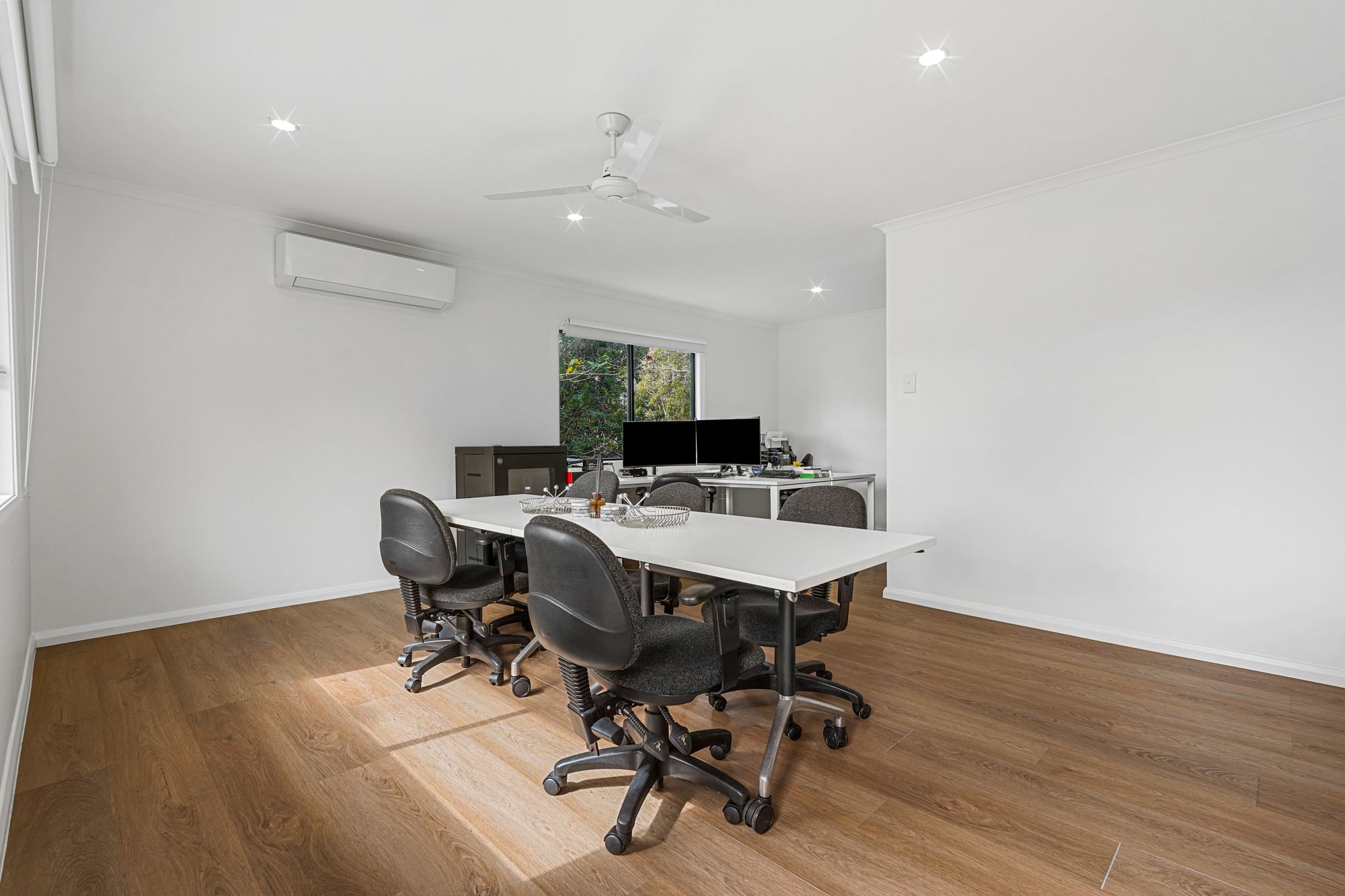 8-10 Tanah Merah Avenue — photo 10 of 15