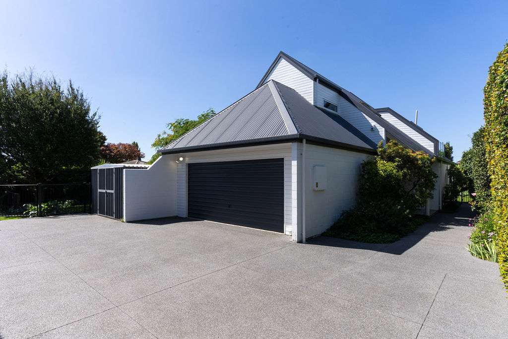82A Withells Road photo 45
