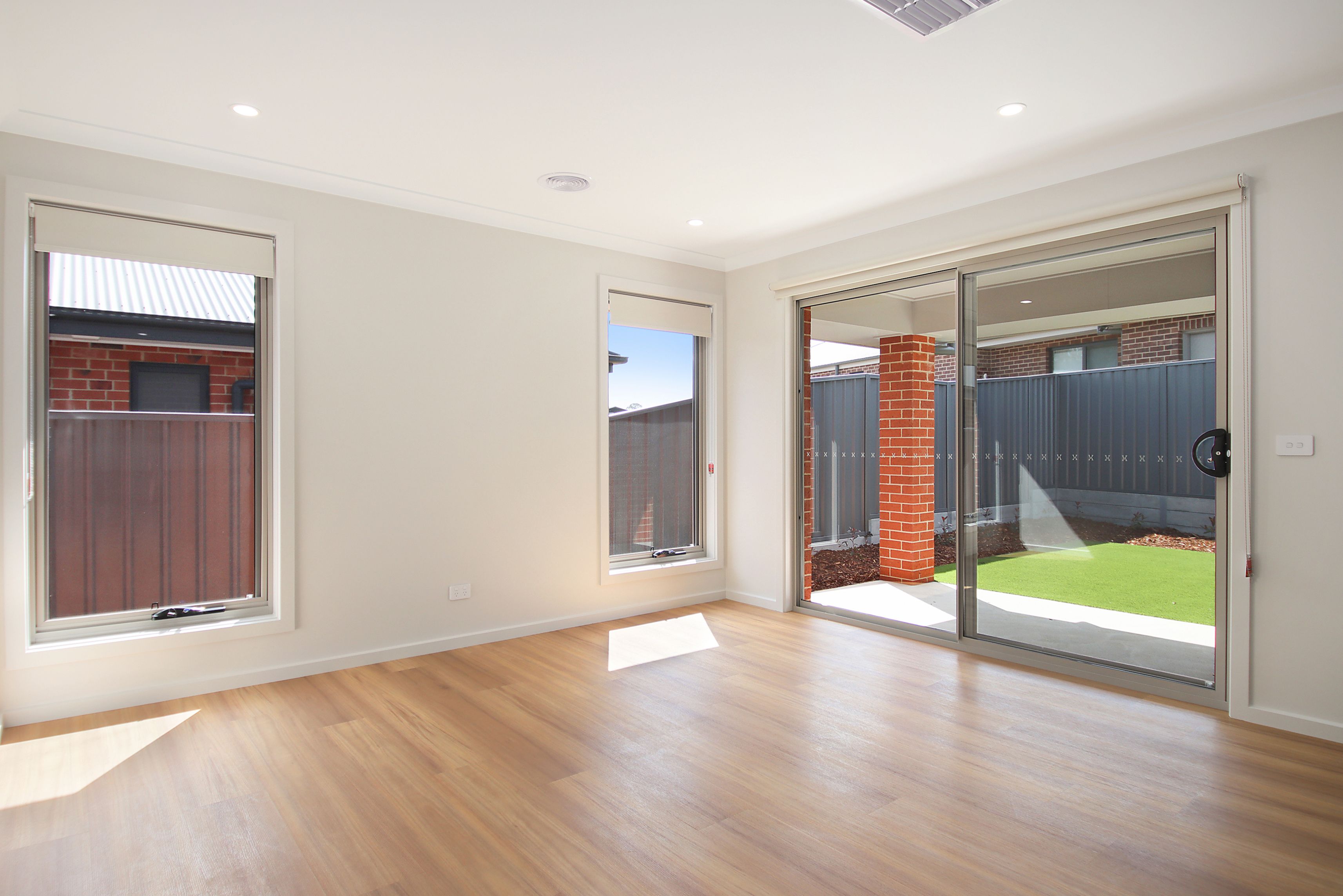 46 Canterbury Road — photo 5 of 9