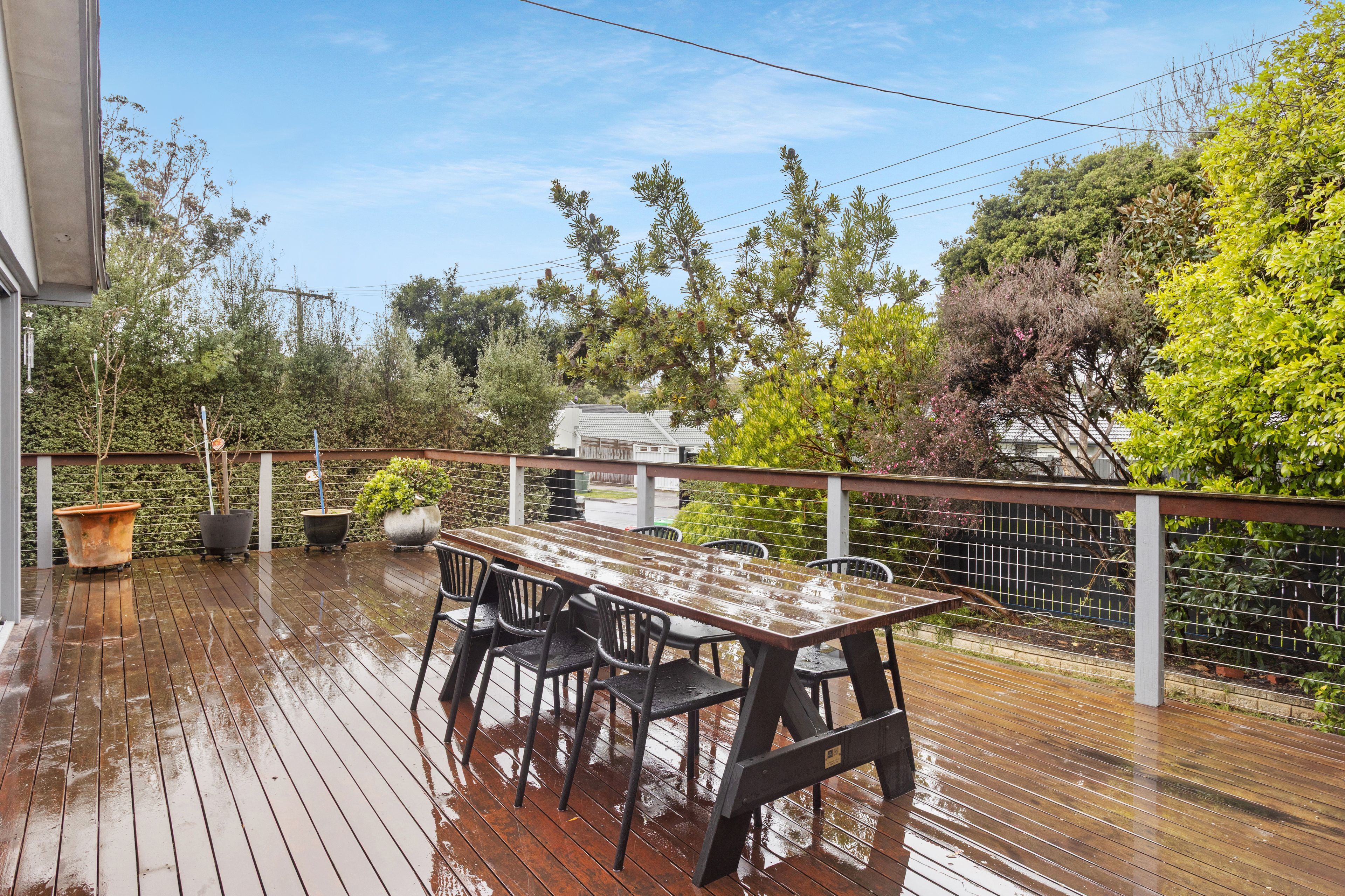 28 Stradbroke Avenue — photo 9 of 10