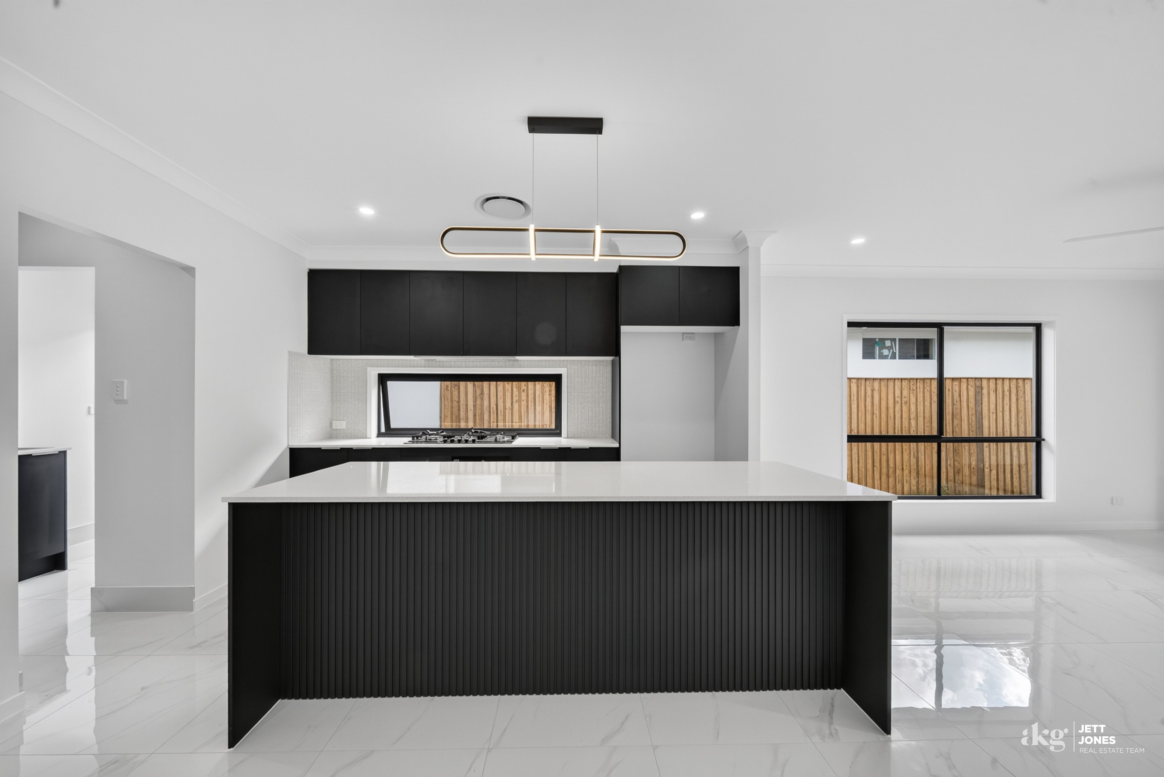 16 Garnet Court — photo 6 of 24