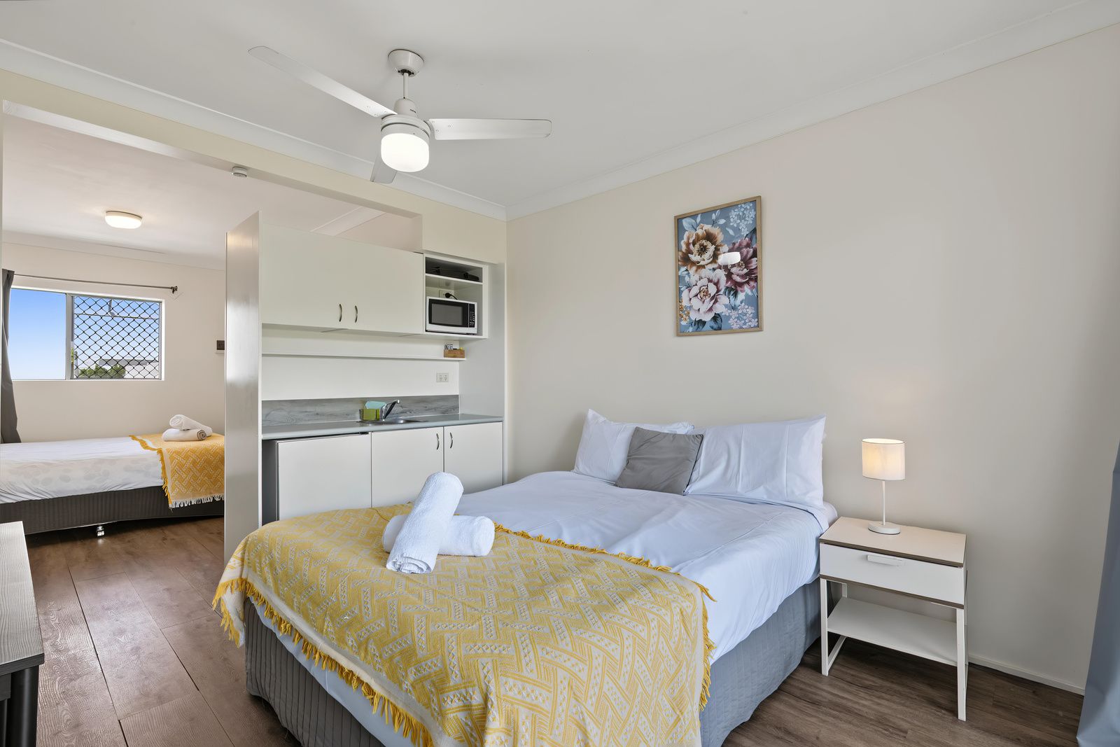 27/125 Frank Street — photo 4 of 9