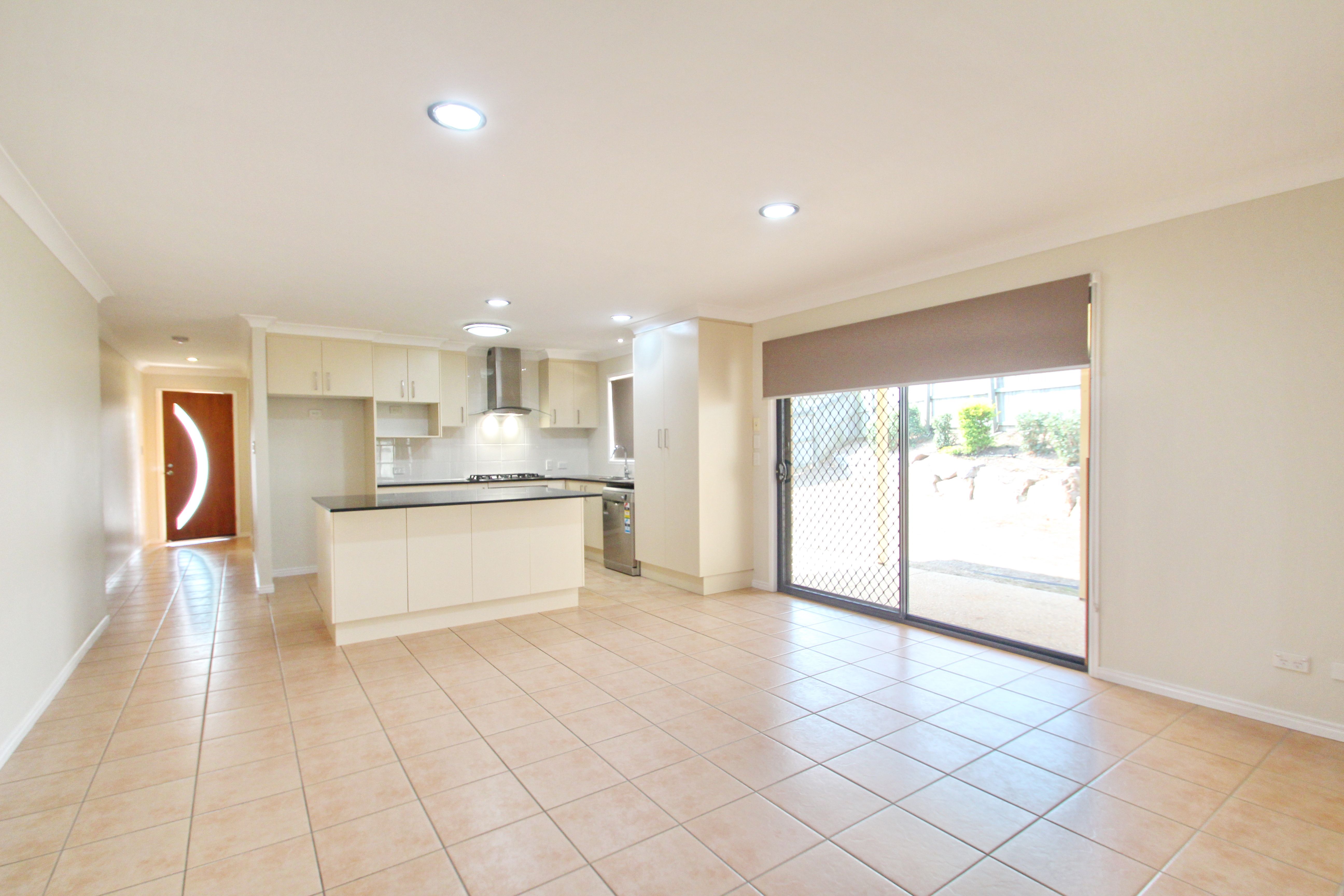 5 Daylilly Place, Springfield Lakes, QLD 4300