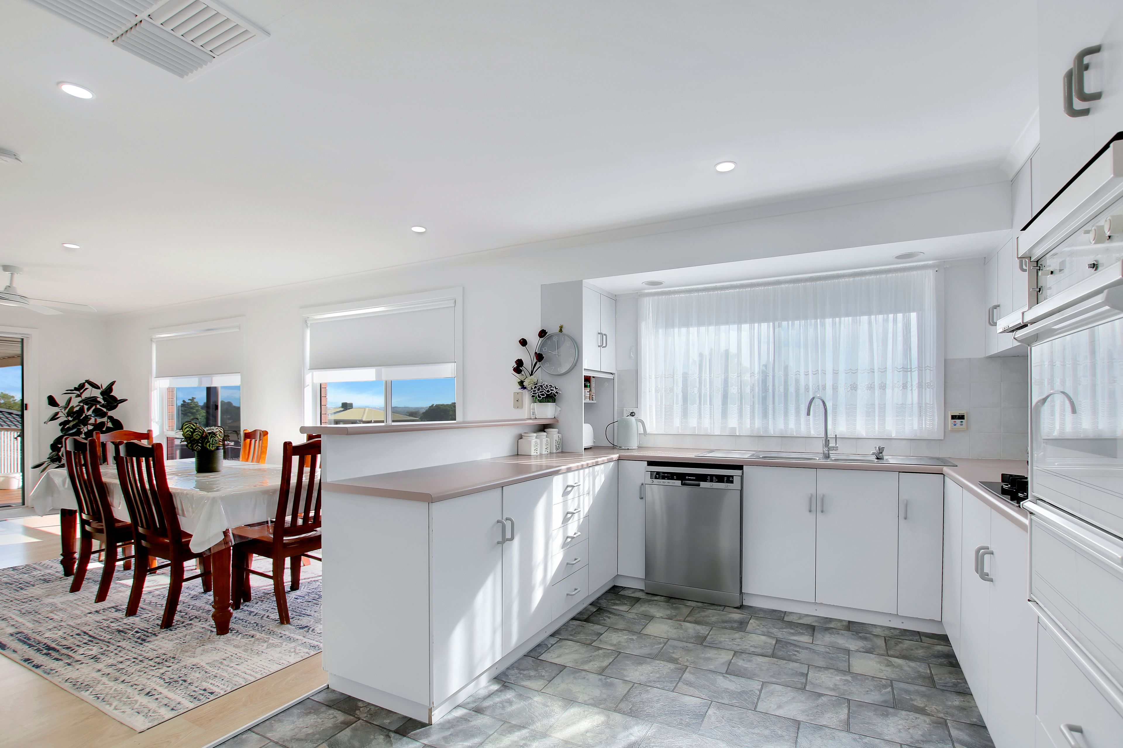 26 Marschall Street — photo 7 of 28