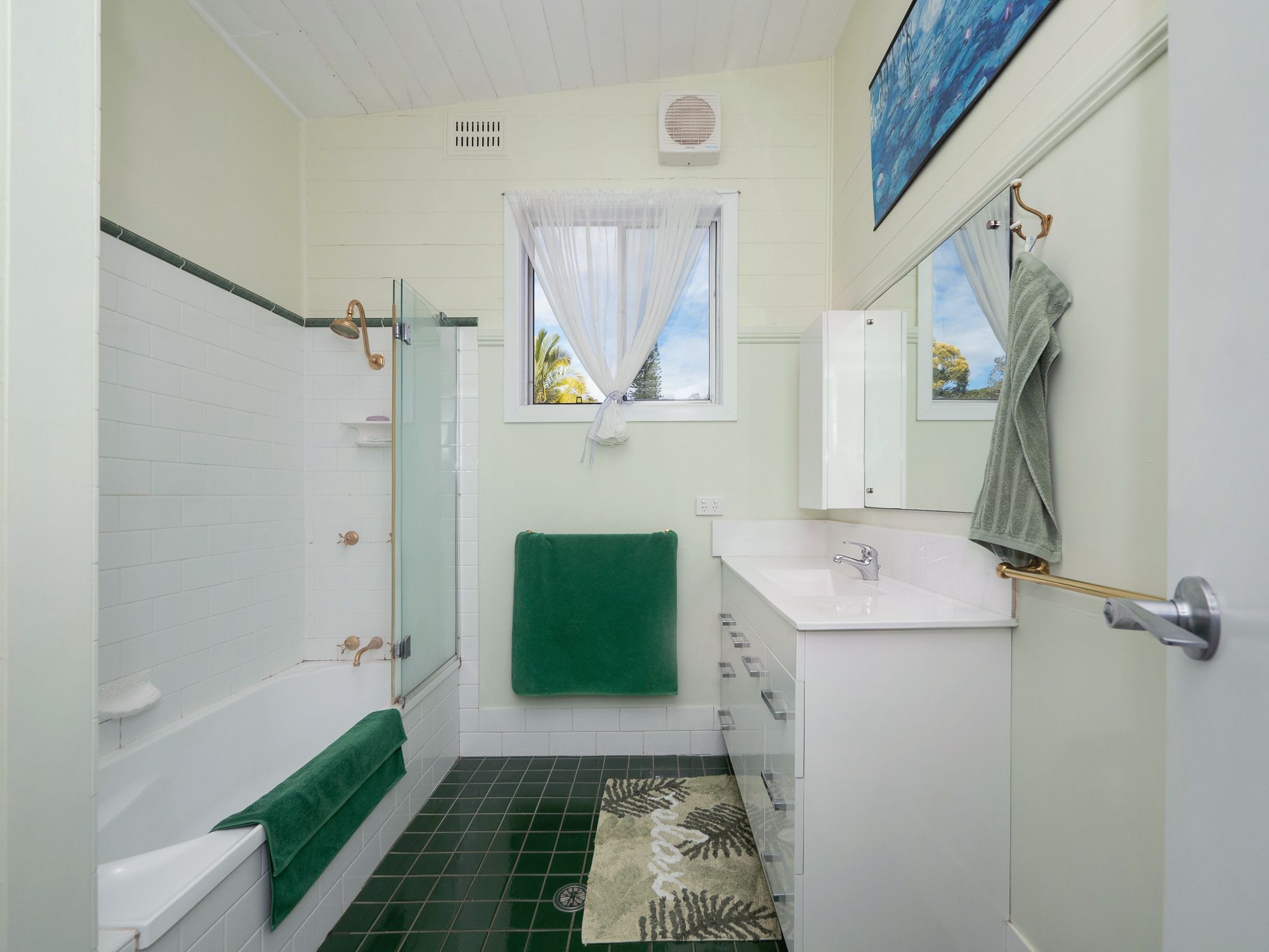 30 Cathcart Street — photo 10 of 15