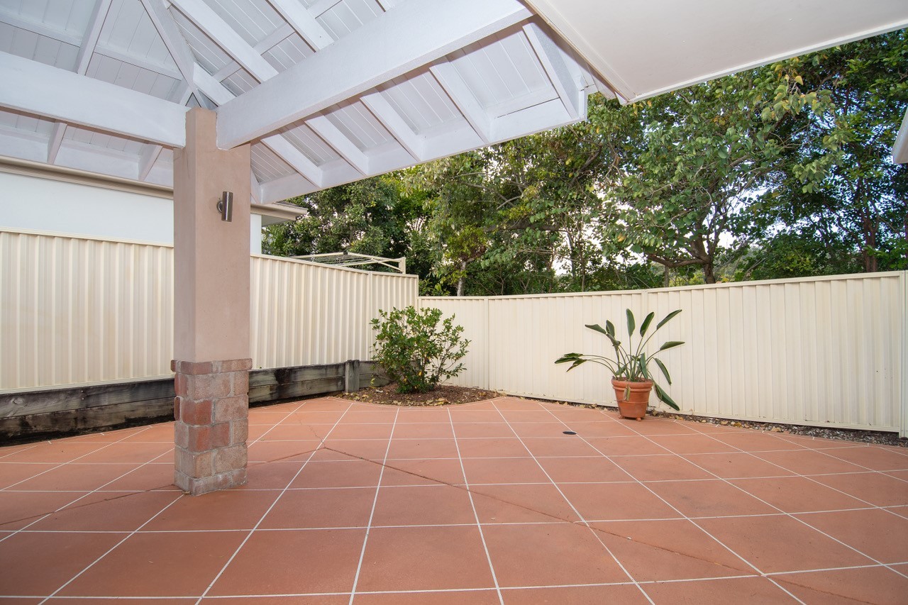 28 Leighanne Crescent, Arundel, QLD 4214